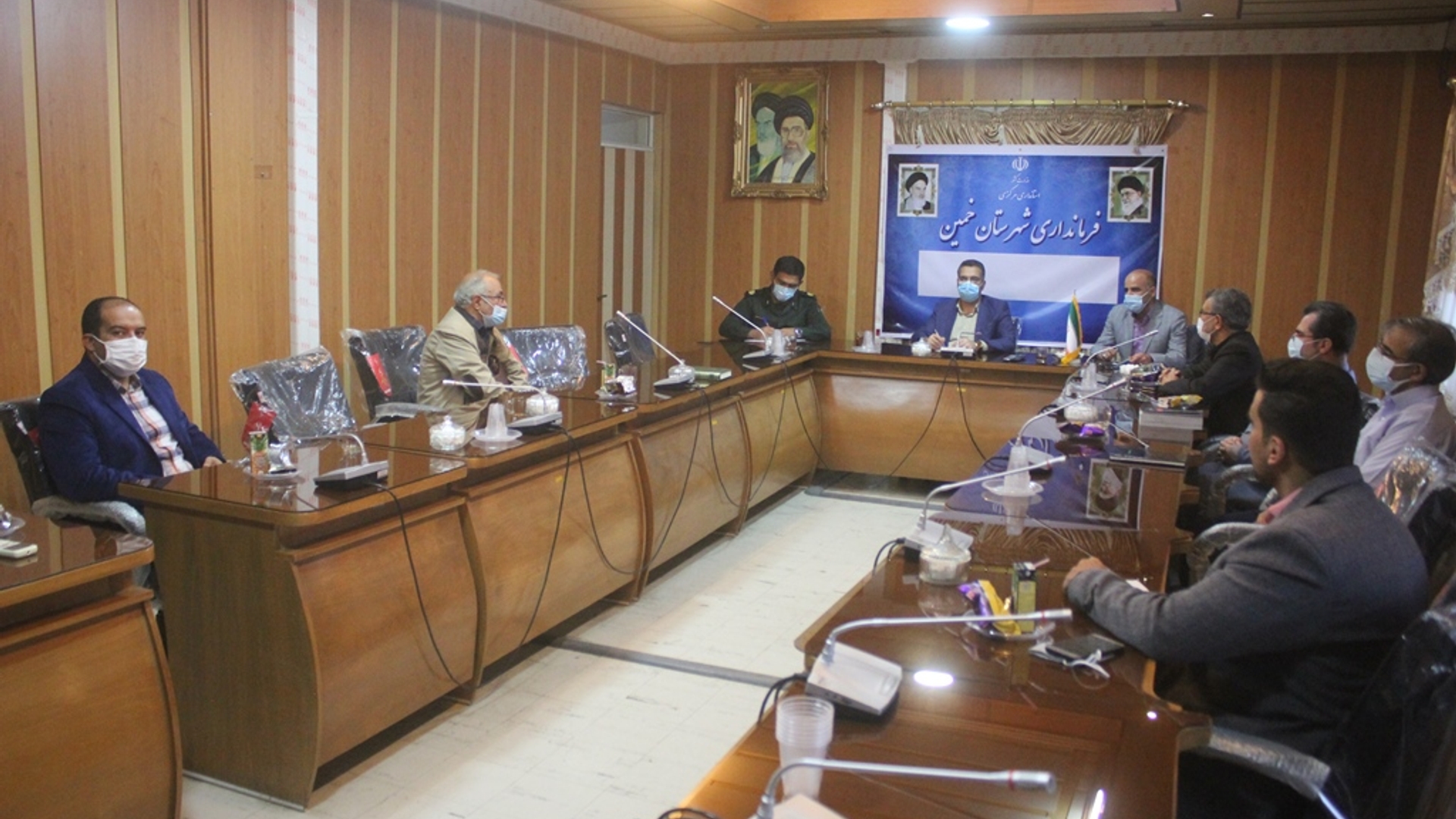 جلسه بررسی مسائل و مشکلات واحدهای صنعتی شهرستان خمین برگزار شد