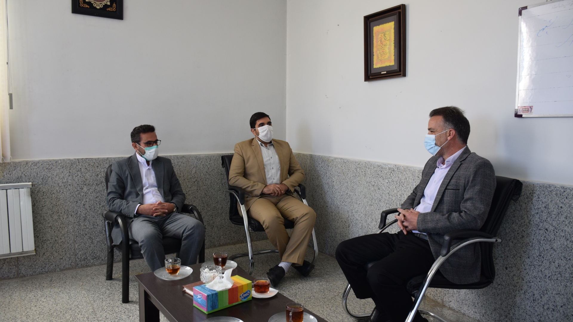 بازدید سرزده ناظری فرماندار شهرستان محلات از اداره ورزش و جوانان