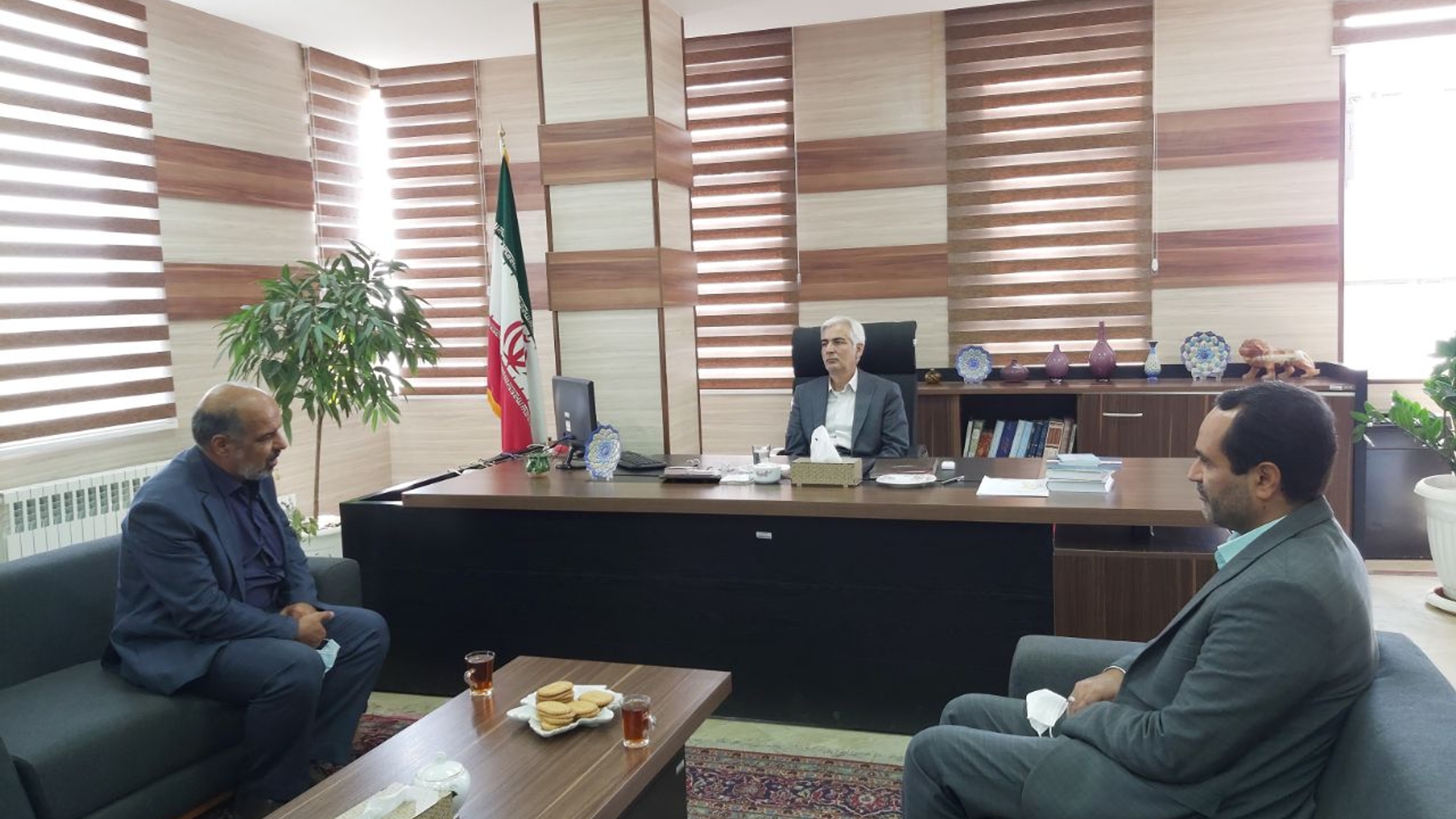 دیدار سرپرست جدید دانشگاه آزاد اسلامی واحد آشتیان با فرماندار