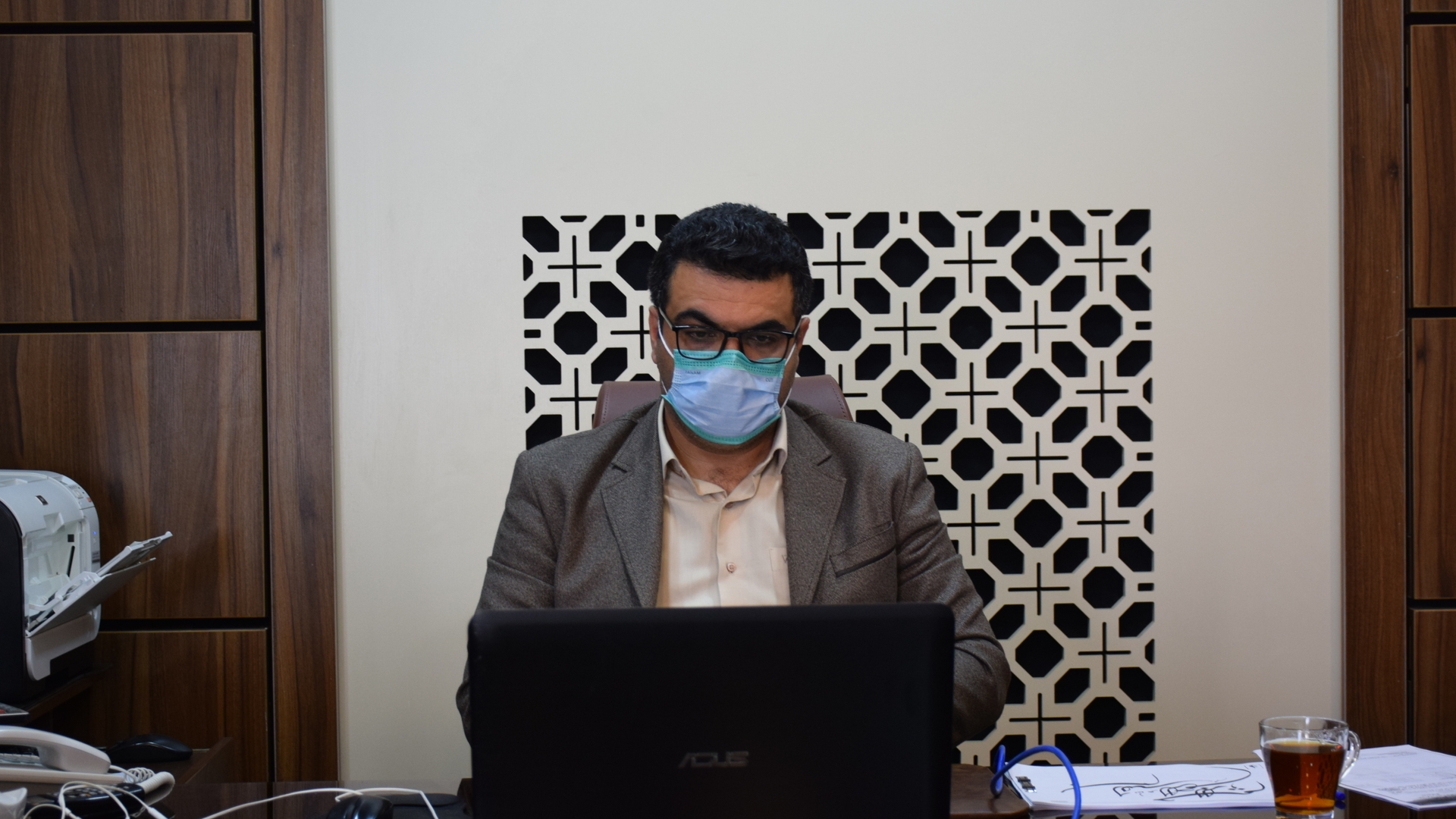 جلسه ستاد راهبری و مدیریت اقتصاد مقاومتی استان به ریاست آقازاده استاندار مرکزی برگزار گردید.