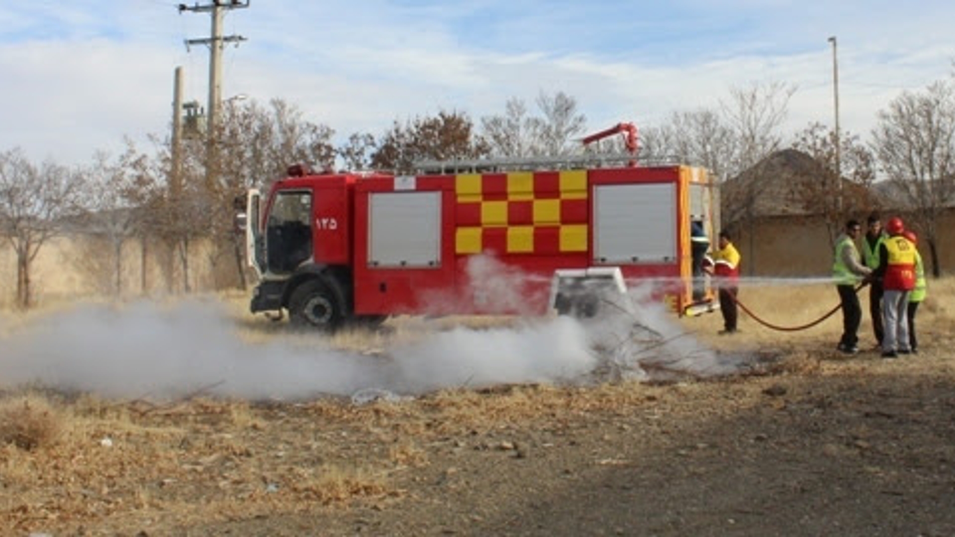 بمناسبت بزرگداشت هفته پدافند غیرعامل در شهرستان خنداب برگزار شد