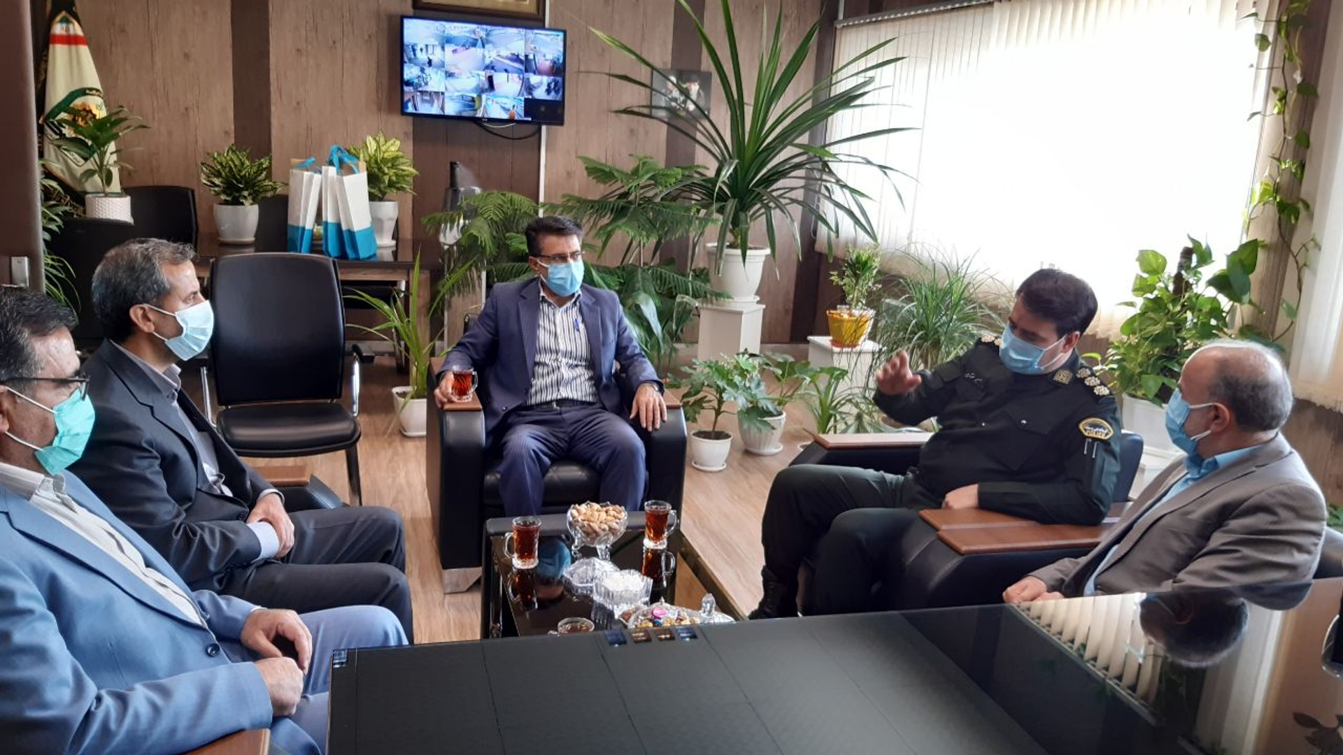 بازدید فرماندار ومعاونان فرماندار شهرستان اراک از فرماندهی انتظامی شهرستان