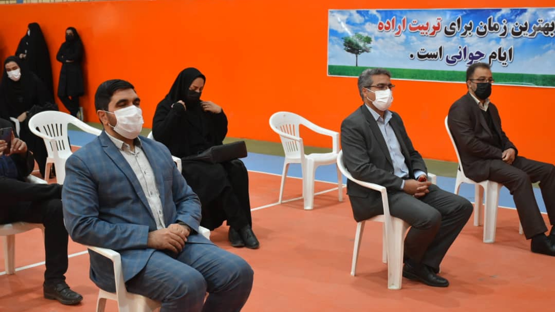 حضور علیرضا ملک جانی معاون سیاسی، امنیتی و اجتماعی فرمانداری در مراسم انتخابات شورای دانش آموزی دبیرستان پروین اعتصامی اداره اموزش و پرورش شهرستان محلات.