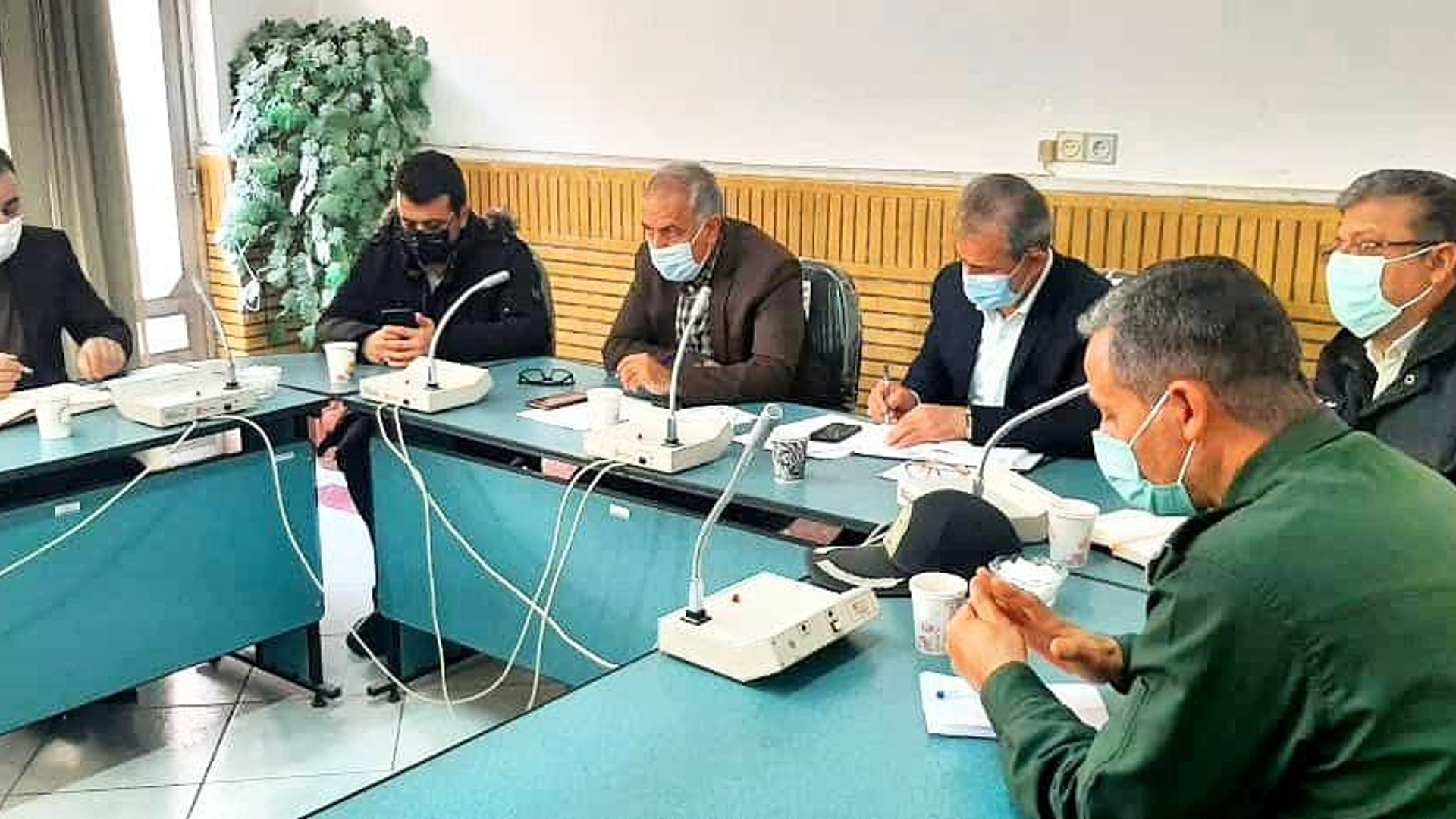 جلسه ستاد پیشگیری ، هماهنگی و فرماندهی عملیات پاسخ به بحران شهرستان زرندیه ، با دستور کار پیشگیری از شیوع آنفولانزای فوق حاد پرندگان و طاعون نشخوار کنندگان در دامهای سبک