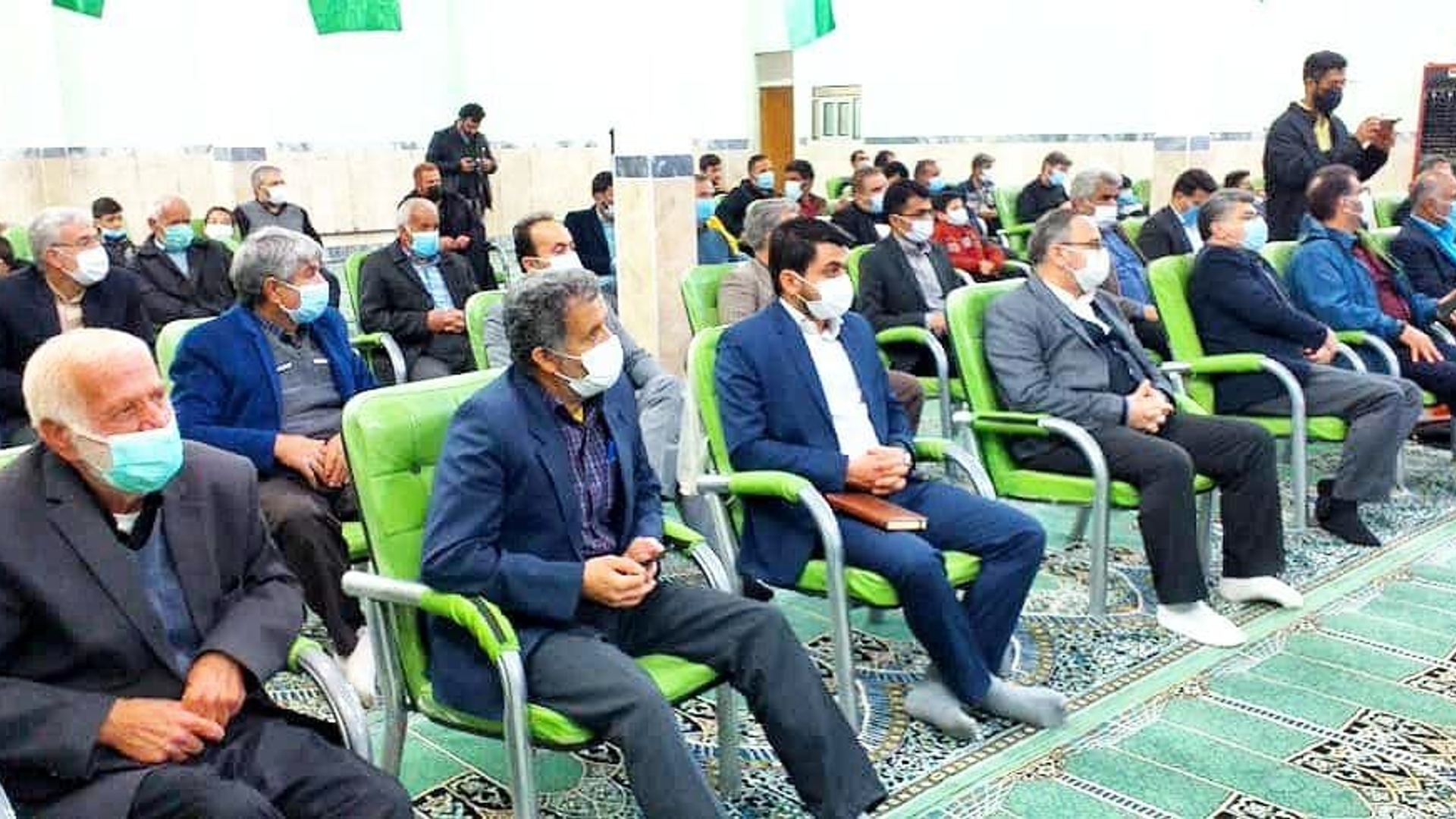 طرح مسجد گره گشا 
با حضور مهندس سلیمانی فرماندار شهرستان زرندیه ، حجت الاسلام والمسلمین سبزی نماینده مردم شریف شهرستانهای زرندیه و ساوه