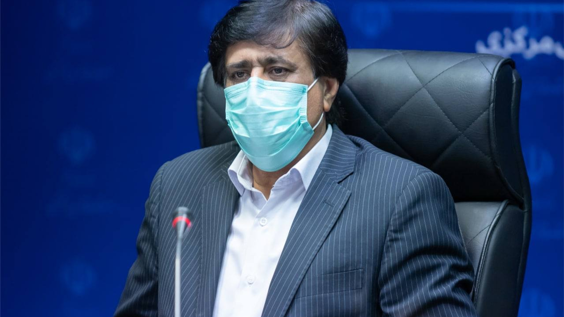 به مناسبت هفته كتاب و كتاب خواني ، سرپرست و كاركنان كتابخانه هاي استان مركزي با معاون سياسي،امنيتي و اجتماعي استاندار ديدار و گفتگو نمودند