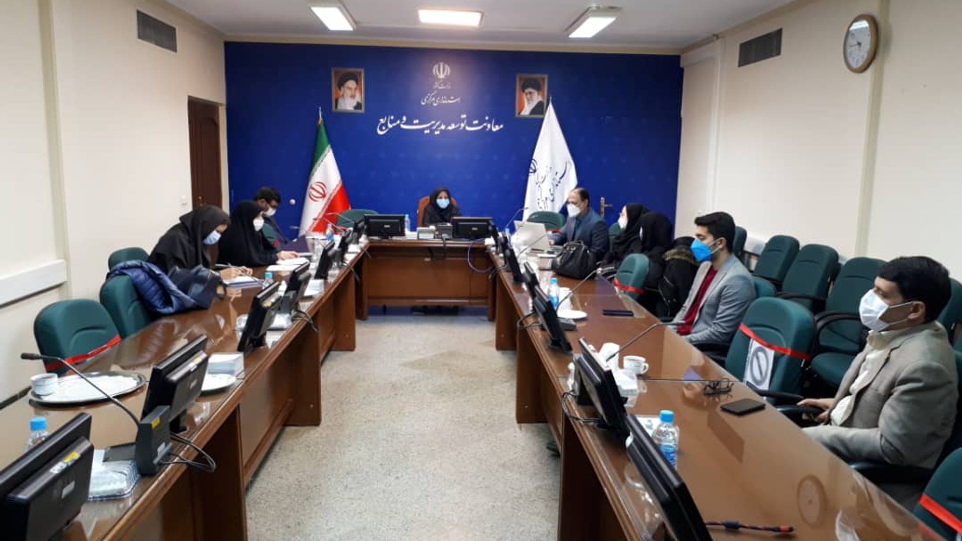 جلسه بررسی نتایج پایانی بررسی شناخت و اولویت بندی مسائل کودکان در شهر اراک جهت رسیدن به شاخص های شهر دوستدار کودک