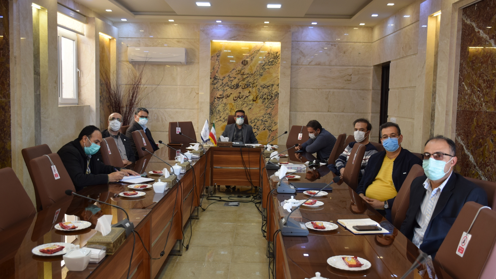 یکصد و هجدهمین جلسه ستاد مدیریت بیماری کرونا در استان مرکزی، به ریاست اکرمی معاون سیاسی، امنیتی و اجتماعی استانداری و به صورت ویدئو کنفرانس ویژه فرمانداران برگزار شد.