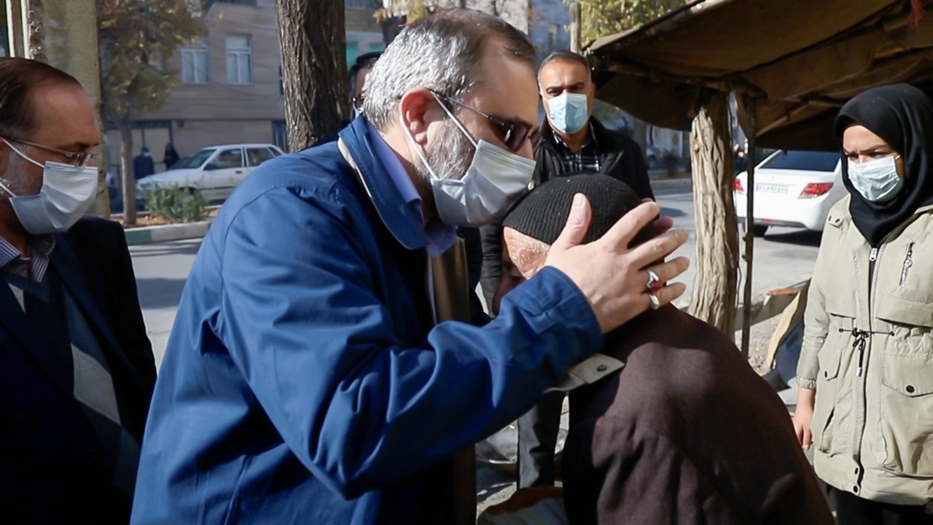 بازدید یک ساعته بالاترین مقام اجرایی و قضایی استان از منازل اهالی جهرم اراک- استاندار مرکزی: روند پیگیری پرونده منازل اهالی جهرم اراک با قوت ادامه دارد