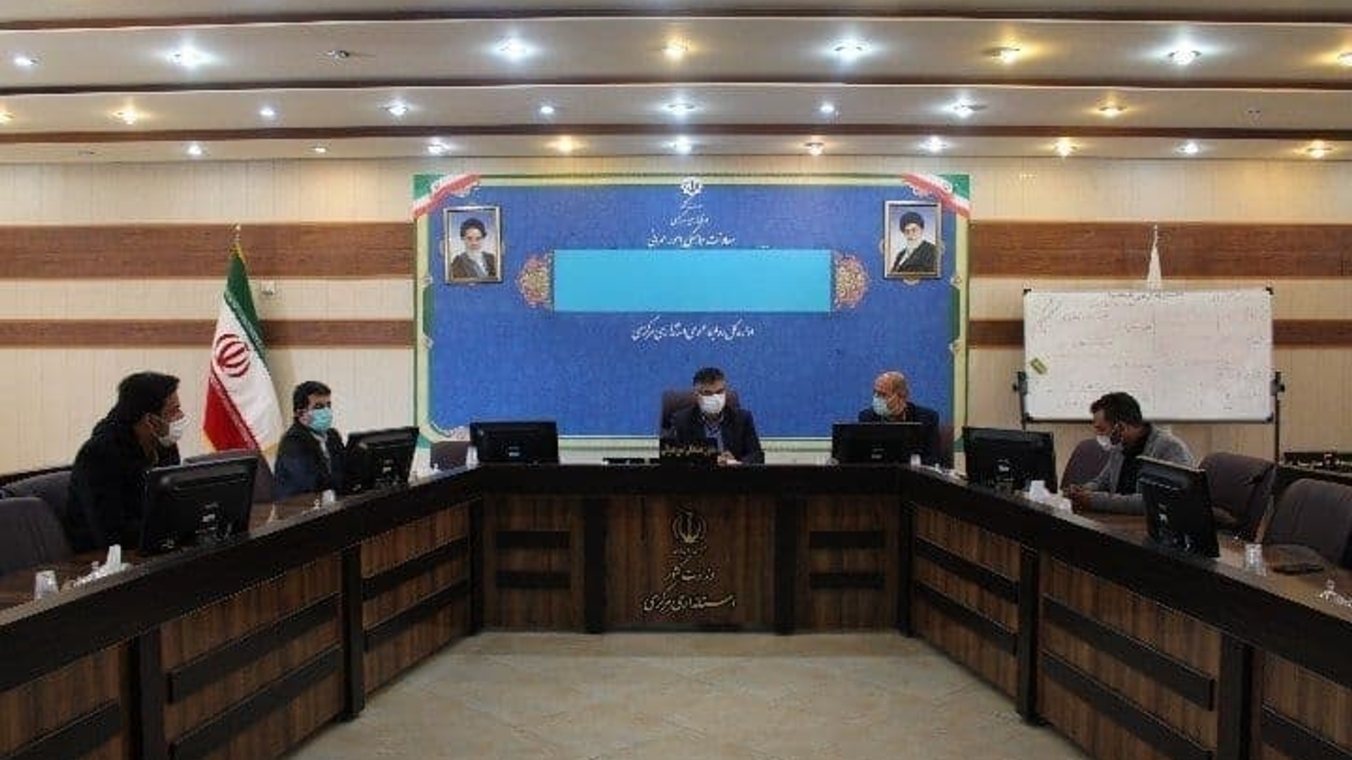 جلسه تقدیر از تلاش های رانندگان خودروی های کمک دار برگزار گردید