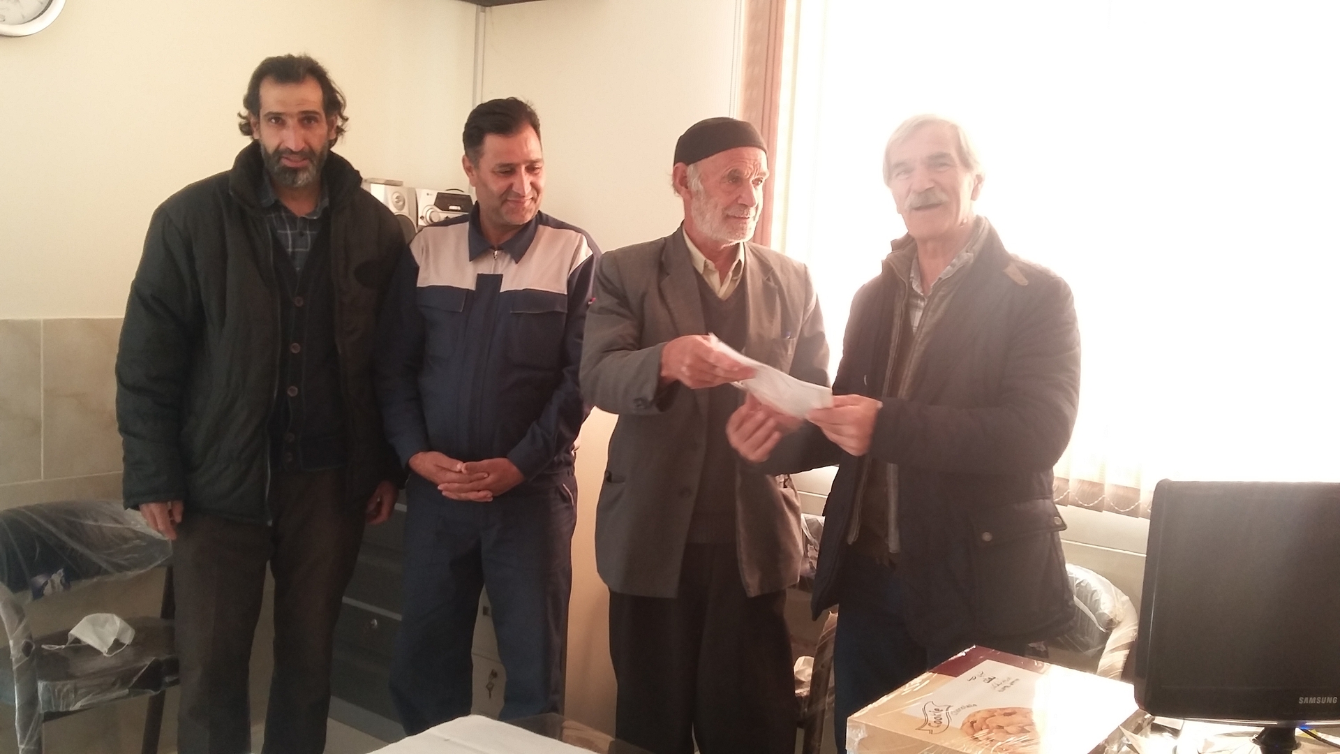 تقدیر و تشکر ازخیرمحترم روستای بزیجان آقای فضل اله کاظم خانی