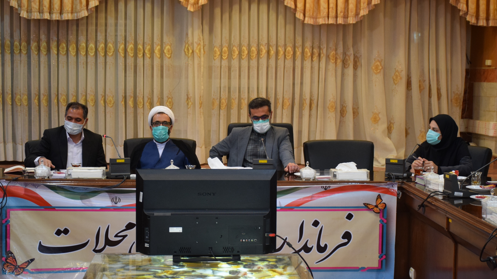 جلسه بررسی وضعیت آنتن دهی و پوشش اینترنت شهرستان محلات به ریاست ناظری فرماندار شهرستان محلات برگزار شد.