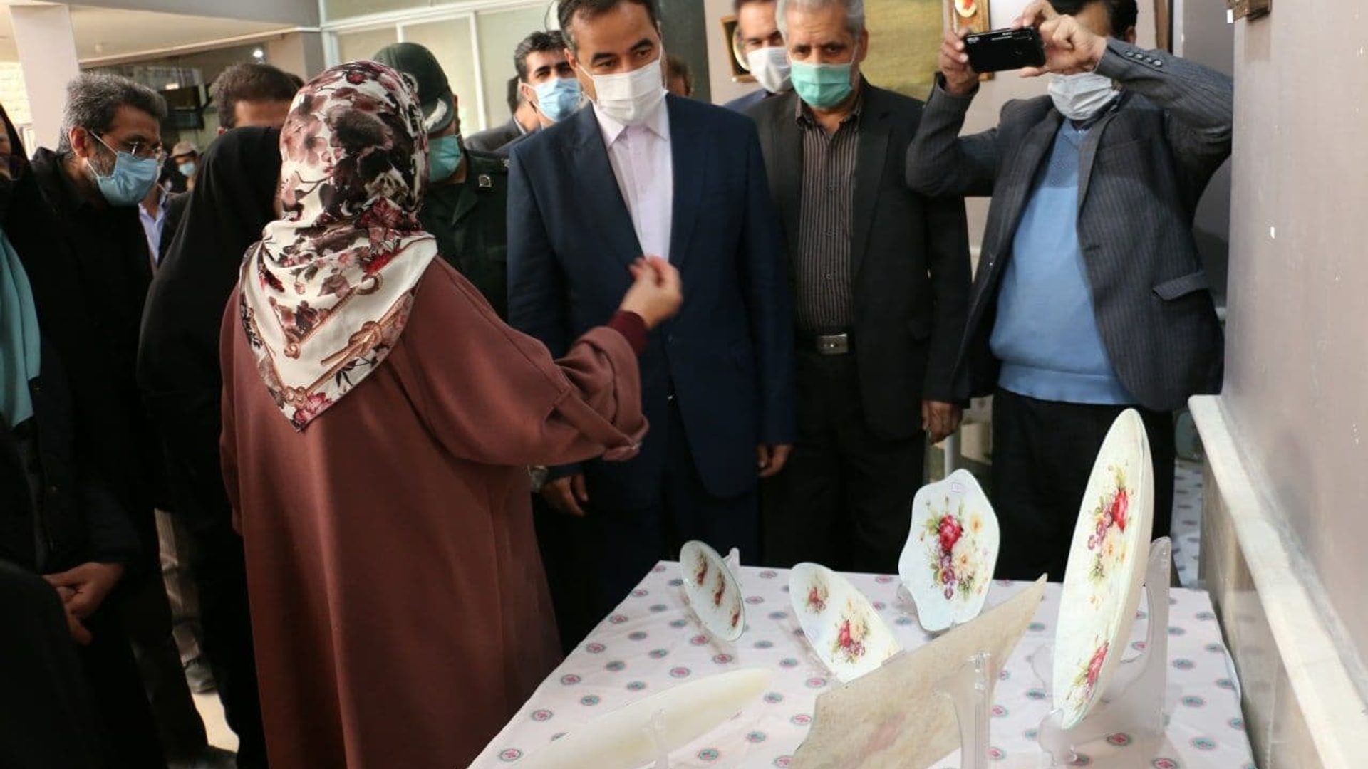 افتتاح نمایشگاه بانوی هنرمند تفرشی