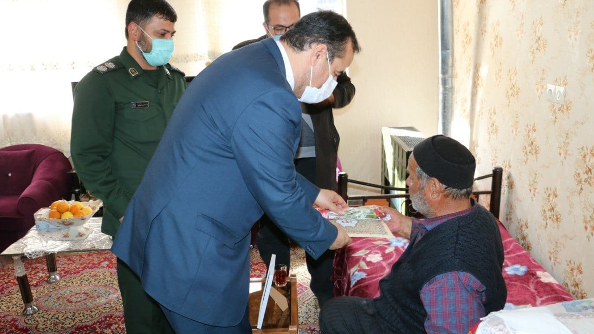 دیدار  با خانواده شهدا