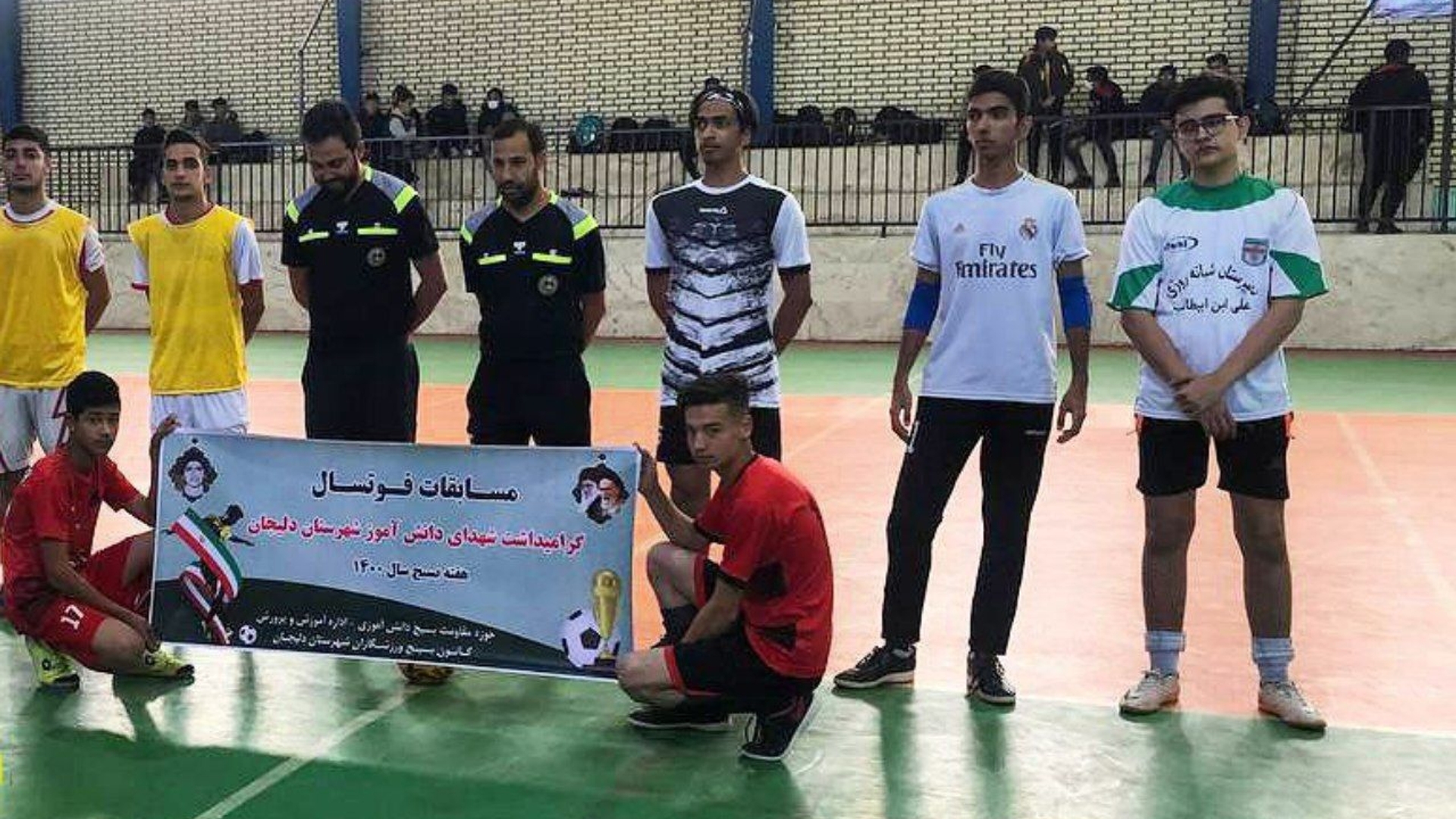✅اختتامیه مسابقات فوتسال پیشکسوتان،ویژه ی گرامیداشت هفته بسیج