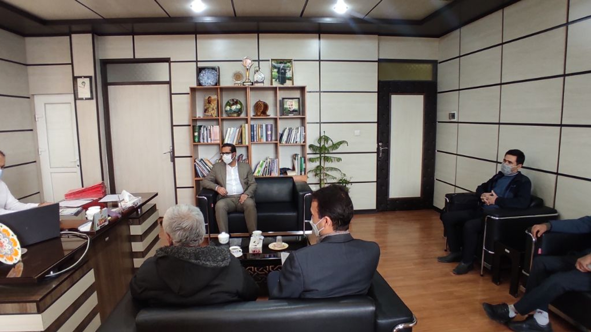 ✅دیداروگفتگوبارئیس دارایی وشورای روستای چنارستان