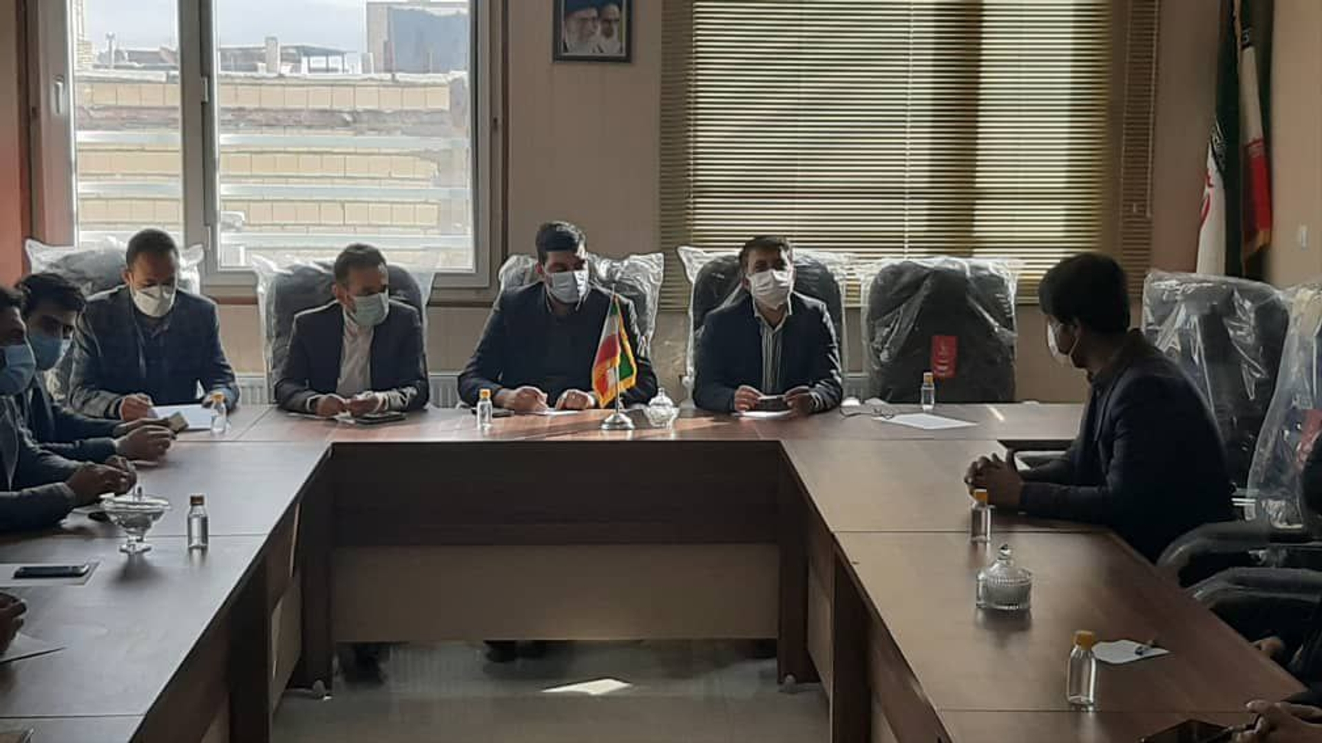 جلسه بررسی مشکلات روستای گاوخانه با حضور مهندس هادی سرپرست  فرمانداری شهرستان اراک و هیات همراه