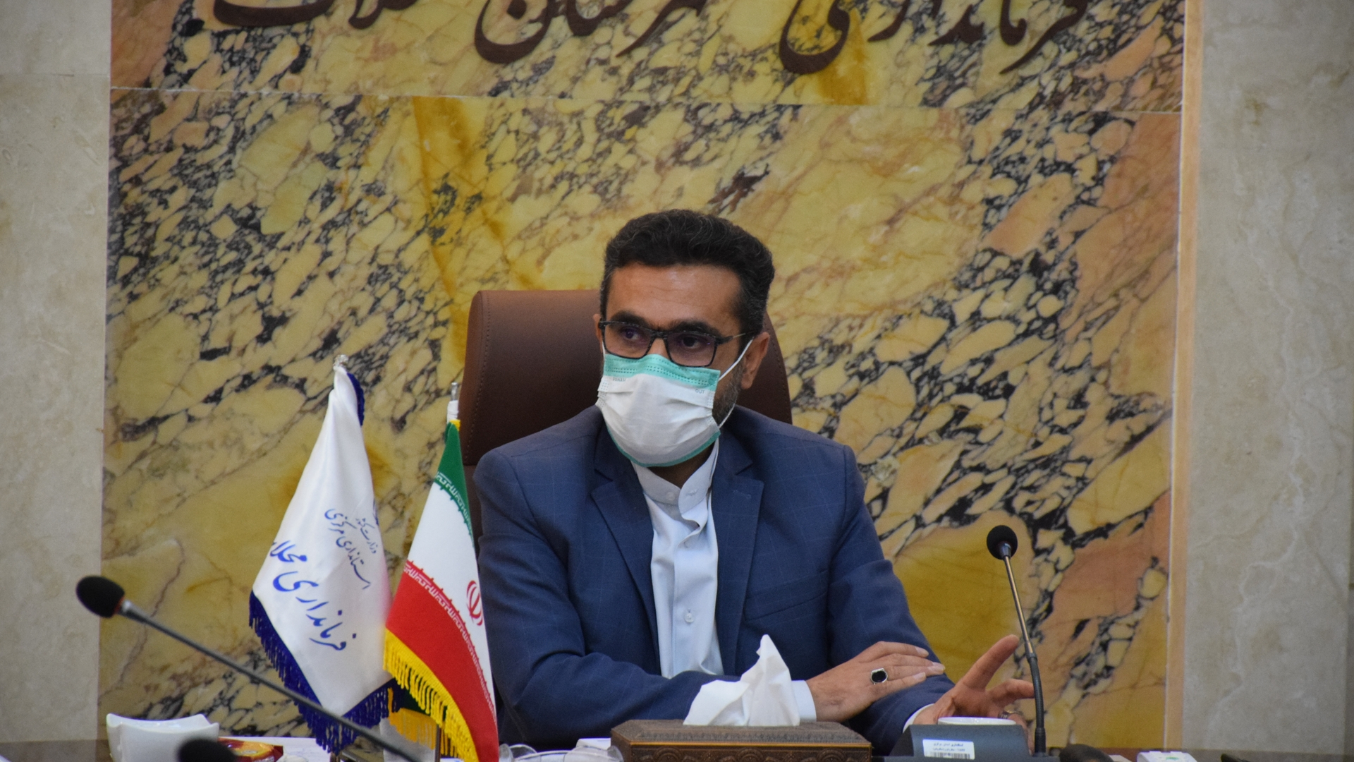 جلسه بررسی چگونگی اختصاص تا یک درصد فروش معادن و فعالیت صنایع معدنی به اهالی ساکن در منطقه جهت ارایه پیشنهادها به شورای معادن استان جهت تامین اعتبار خسارت های احتمالی به ریاست ناظری فرماندار شهرستان محلات برگزار شد.