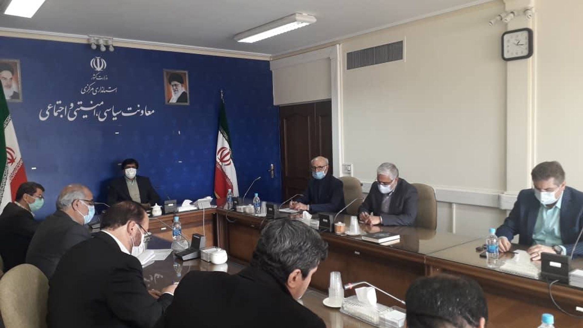 طي جلسه اي به رياست معاون سياسي، امنيتي و اجتماعي استاندار مركزي با حضور مديران و مسئولين مربوطه مسائل و مشكلات باشگاه آلومينيوم اراك بررسي شد