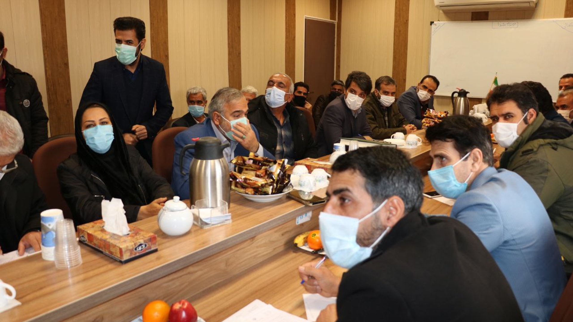 مهندس هادی سرپرست فرمانداری شهرستان اراک در نشست هم اندیشی دهیاران و روسای شوراهای اسلامی بخش معصومیه