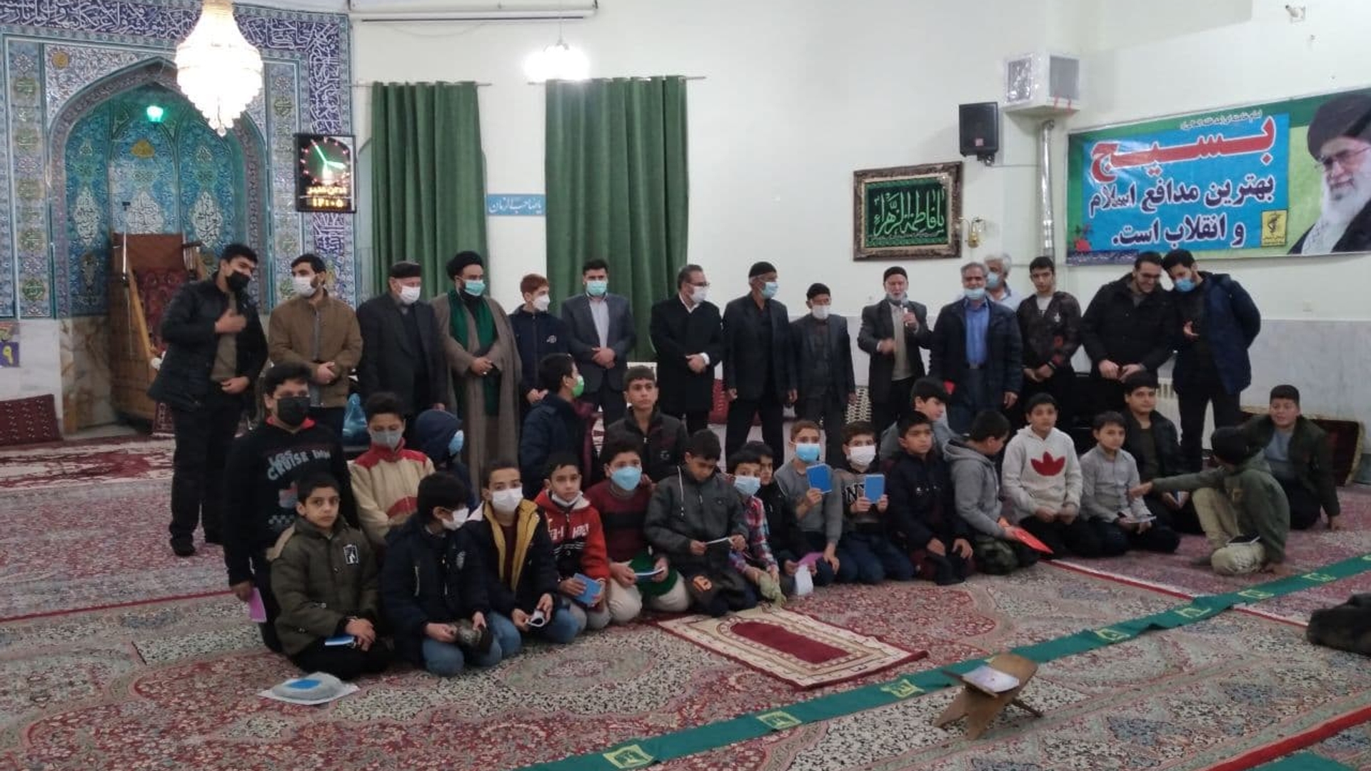 حضور فرمانداردر مسجد صاحب الزمان(عج) شهر خنداب