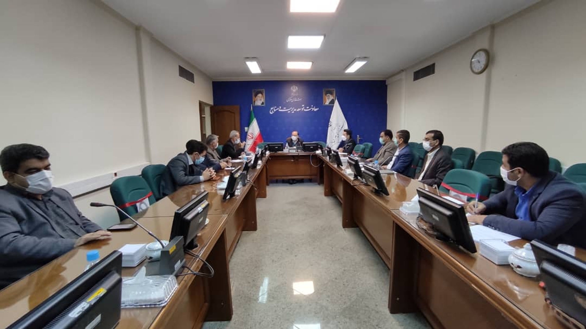 جلسه کارگروه فناوری اطلاعات