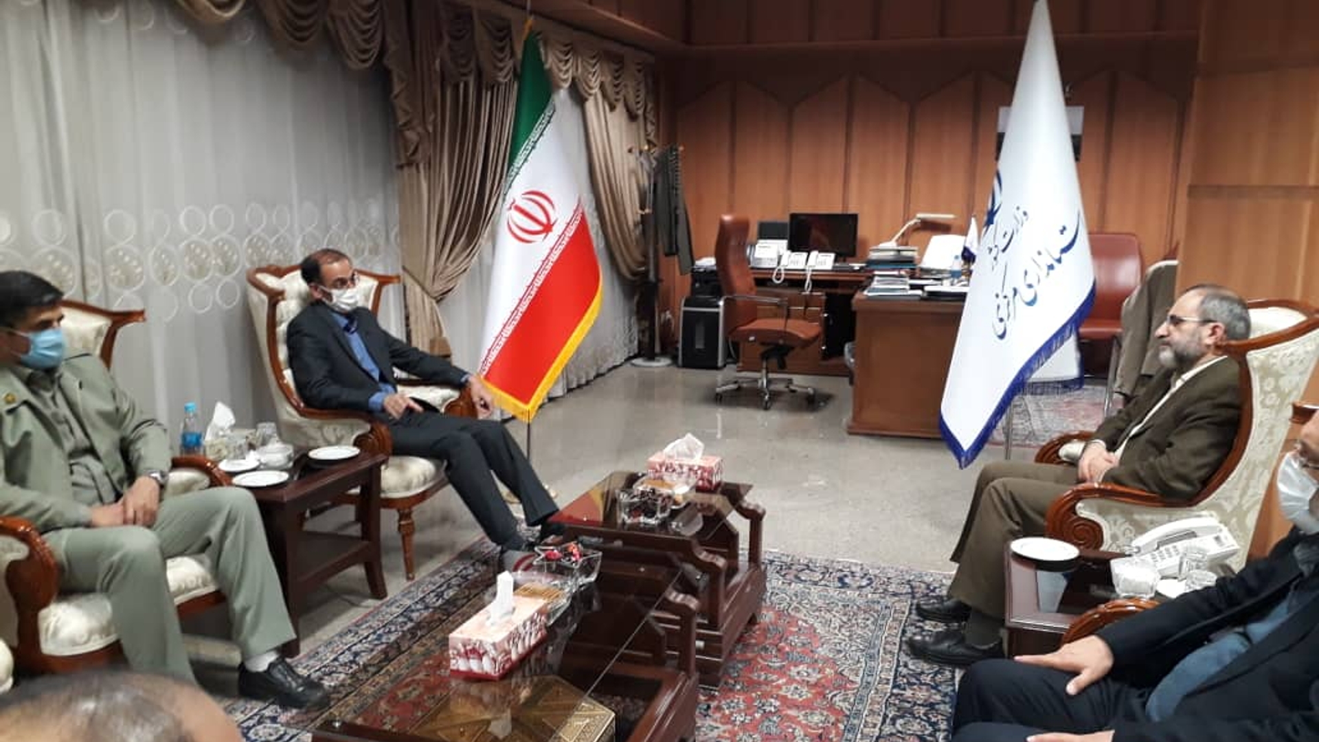 دیدار معاون سازمان حفاظت محیط زیست کشور با استاندار مرکزی