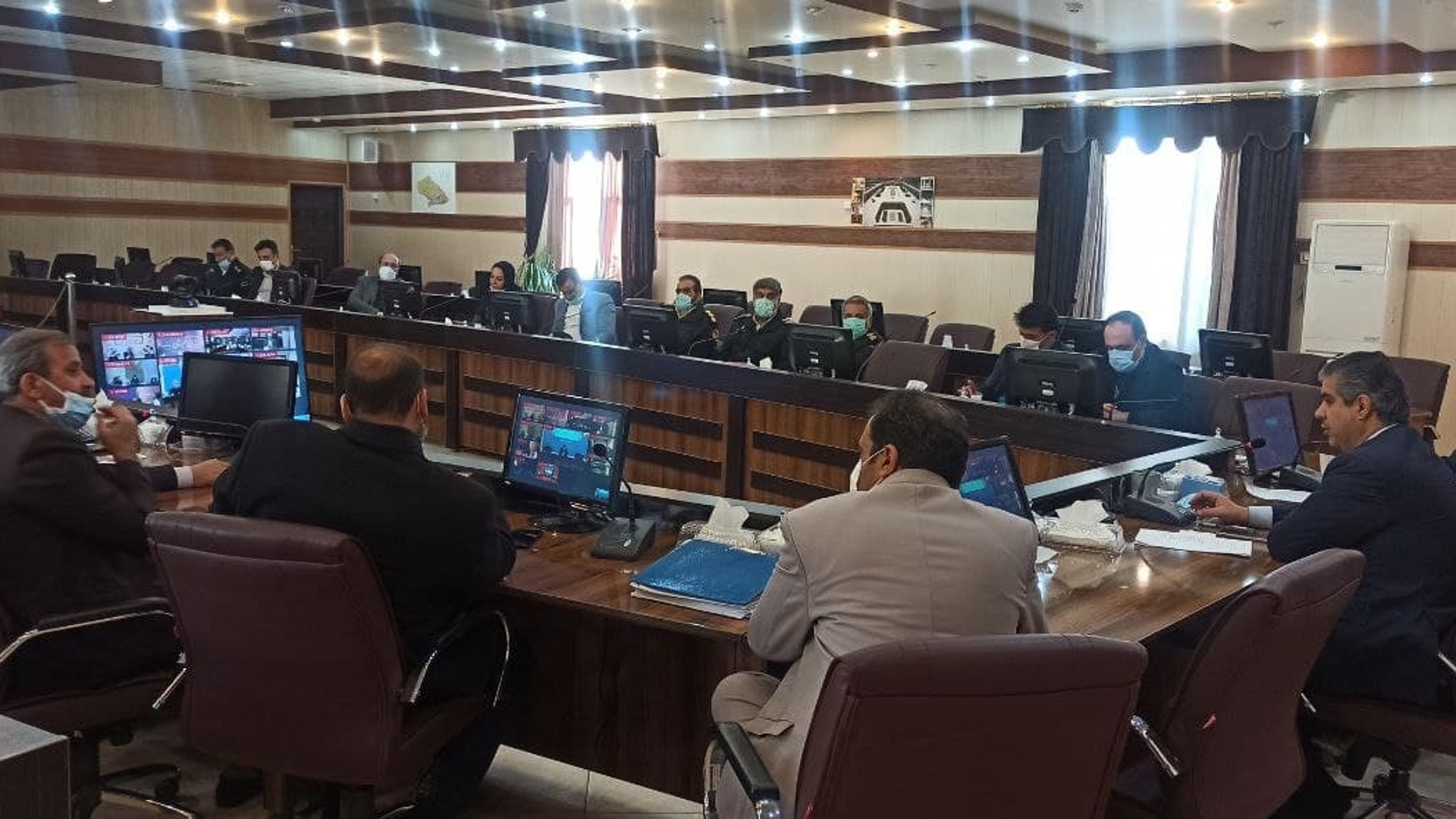 کارگروه پیشگیری از ساخت و سازهای غیر مجاز به ریاست دکتر زندیه وکیلی و با حضور فرمانداران استان، مدیرکل دفتر فنی،معاون عمرانی فرماندار اراک و سایر اعضای مربوطه برگزار گردید.