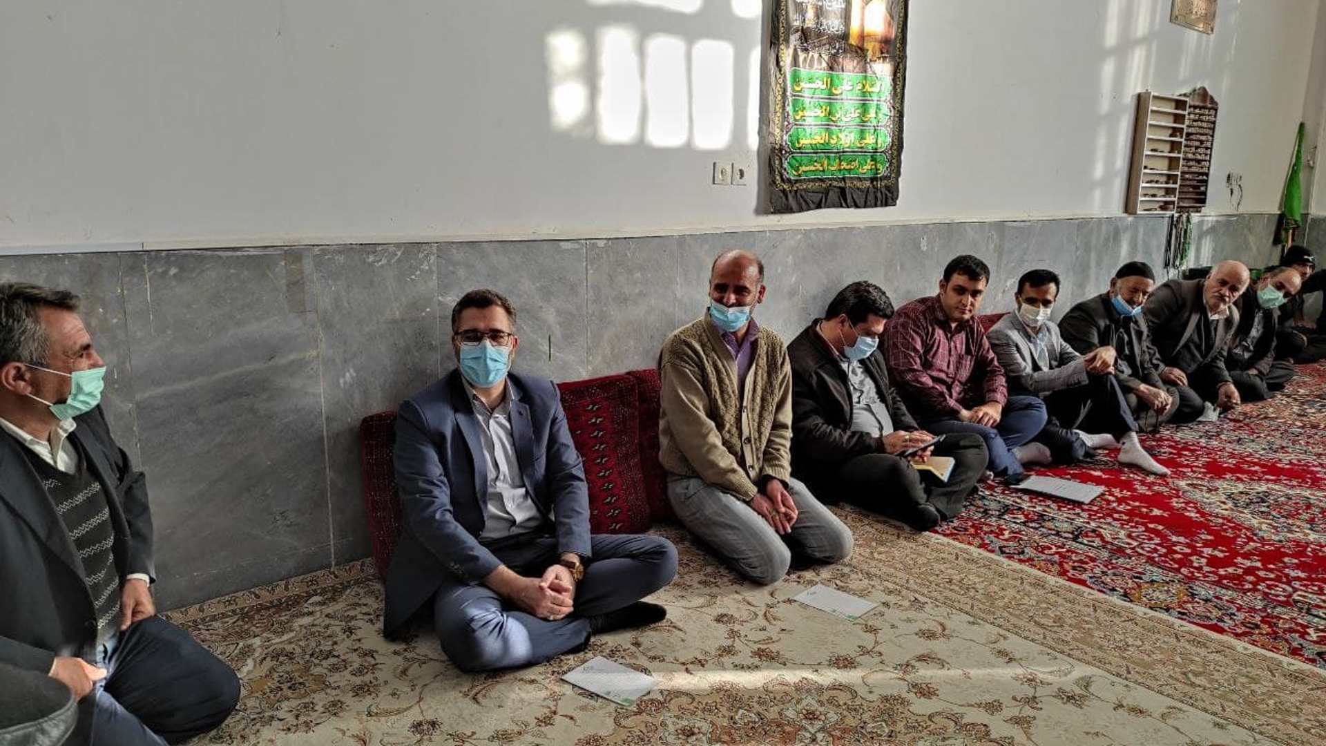 جلسه بررسی مشکلات روستای جهان قلعه شهرستان خمین برگزار شد