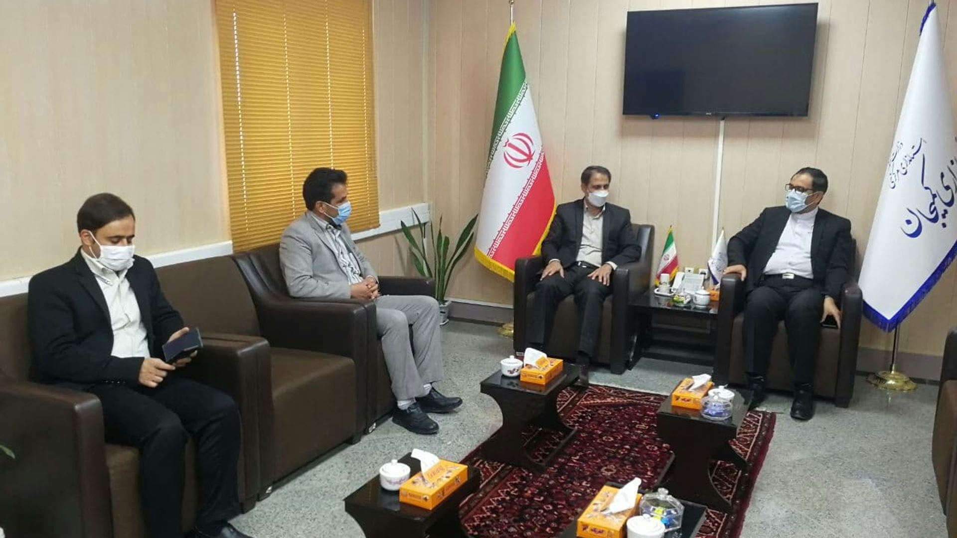 دیدار مدیرکل پست استان با فرماندار کمیجان