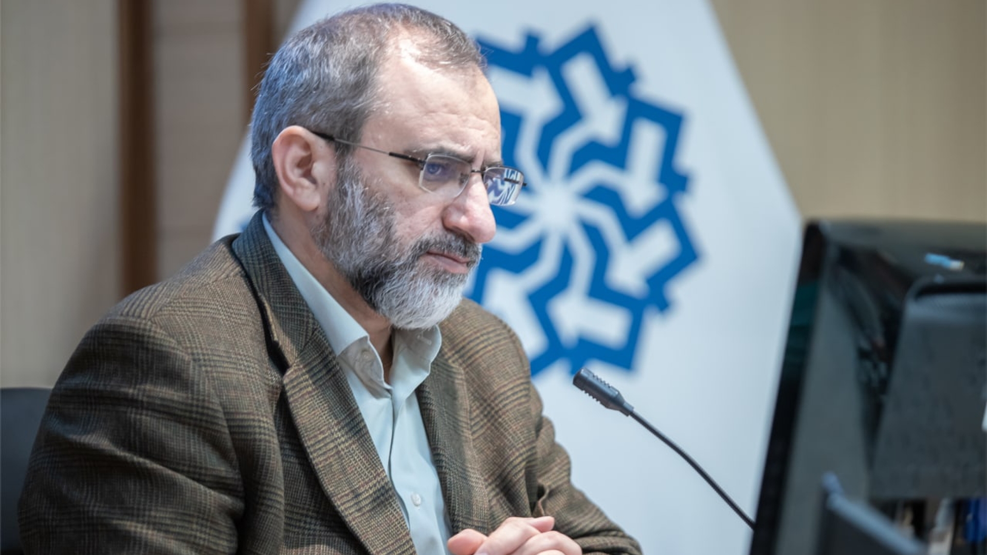 مدیران استان مرکزی نقش فعالانه در رسیدگی به شکایات مردم داشته‌ باشند