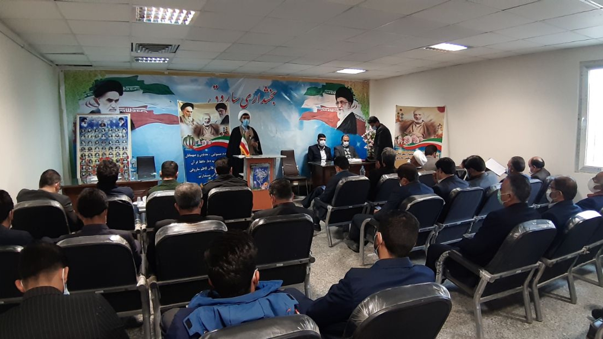 جلسه شورای اداری بخش ساروق باحضور سرپرست فرمانداری اراک ومدیران دستگاه‌های اجرایی شهرستان برگزار گردید