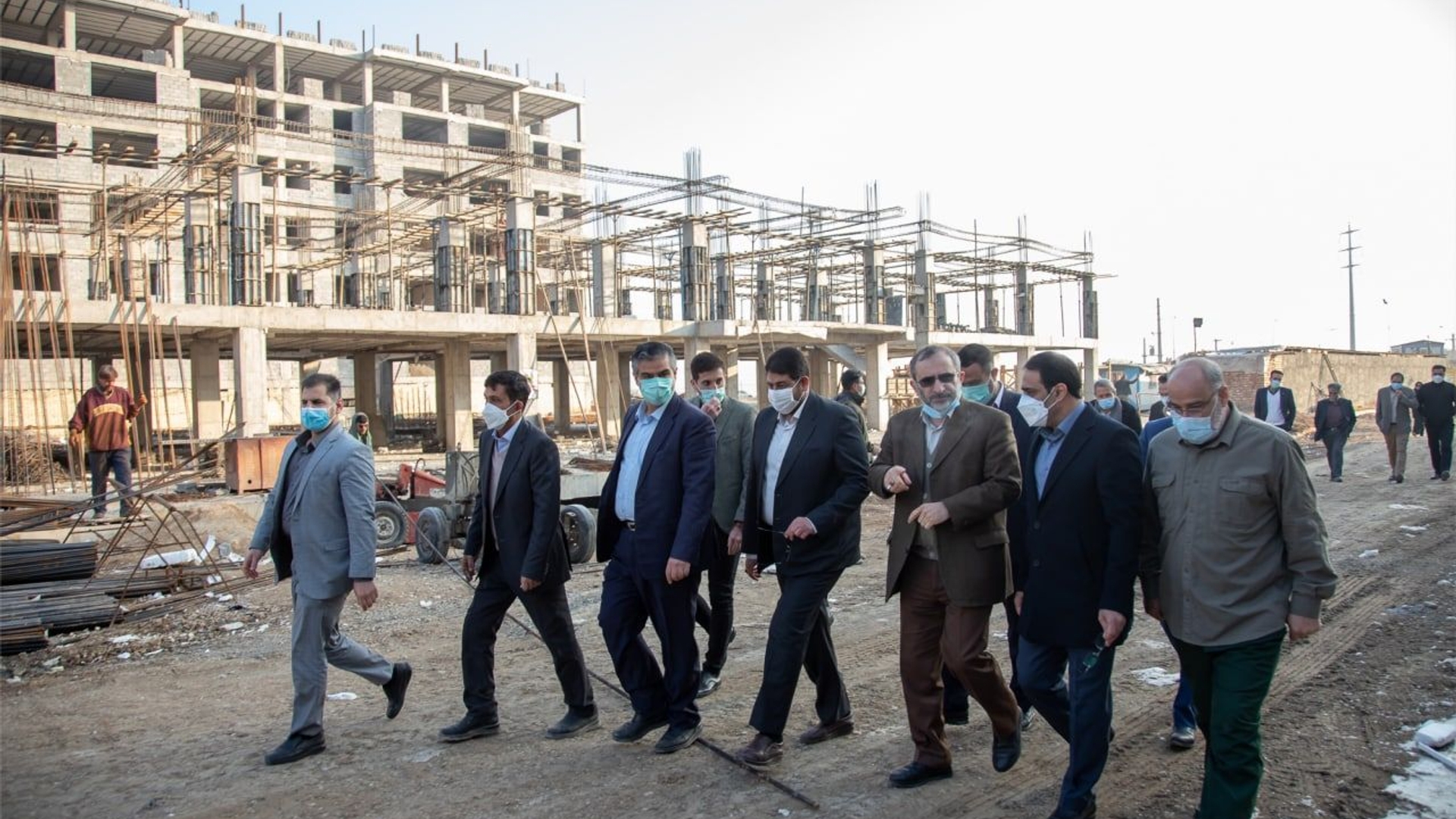 استاندار مرکزی:
کانون حرکت دولت سیزدهم ساخت و تأمین مسکن برای اقشار مختلف مردم است