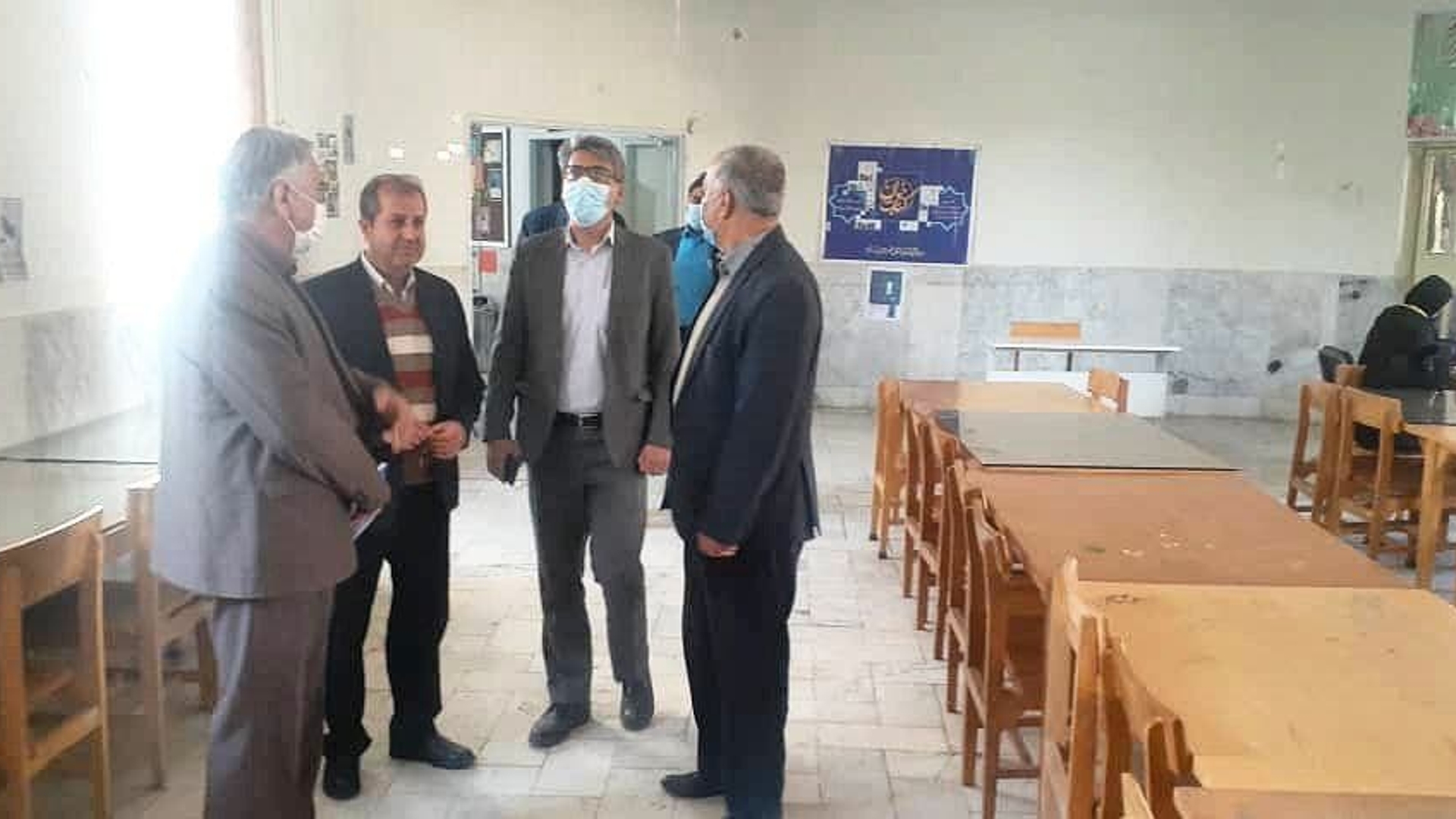 مهندس سلیمانی فرماندار شهرستان زرندیه به همراه مهندس فراهانی مدیر کل پدافند غیرعامل استانداری