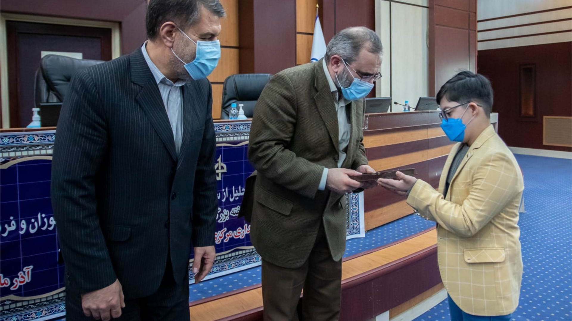 مشارکت نخبگان قرآنی در تدوین سند فرهنگی استان مرکزی