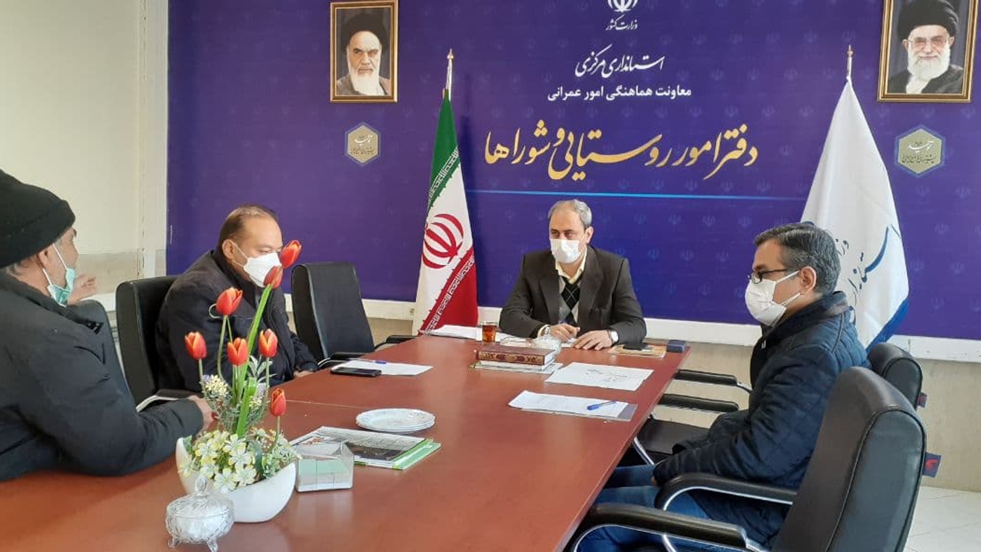 برگزاری جلسه بررسی رفع مشکل گاز رسانی تعدادی از واحد های روستای گزطاف شهرستان شازند