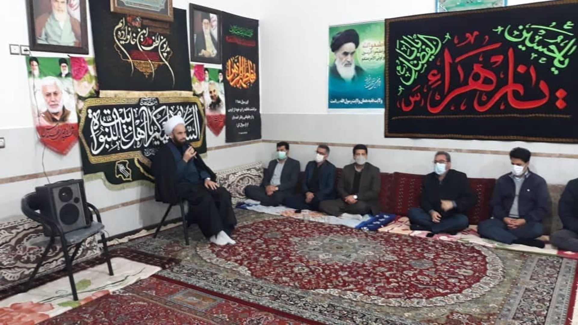 مراسم روضه ایام شهادت حضرت فاطمه(س)و جلسه درس اخلاق مدیران ادارات شهرستان خنداب در دفتر امام جمعه جاورسیان