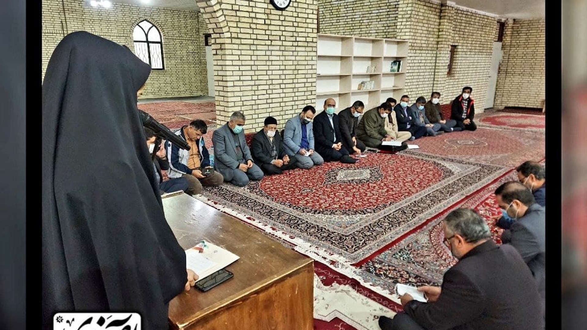 دیدار دکتر آصفری با دهیار ، اعضای شورا و تعدادی از ساکنین روستای کوت_آباد شهرستان کمیجان