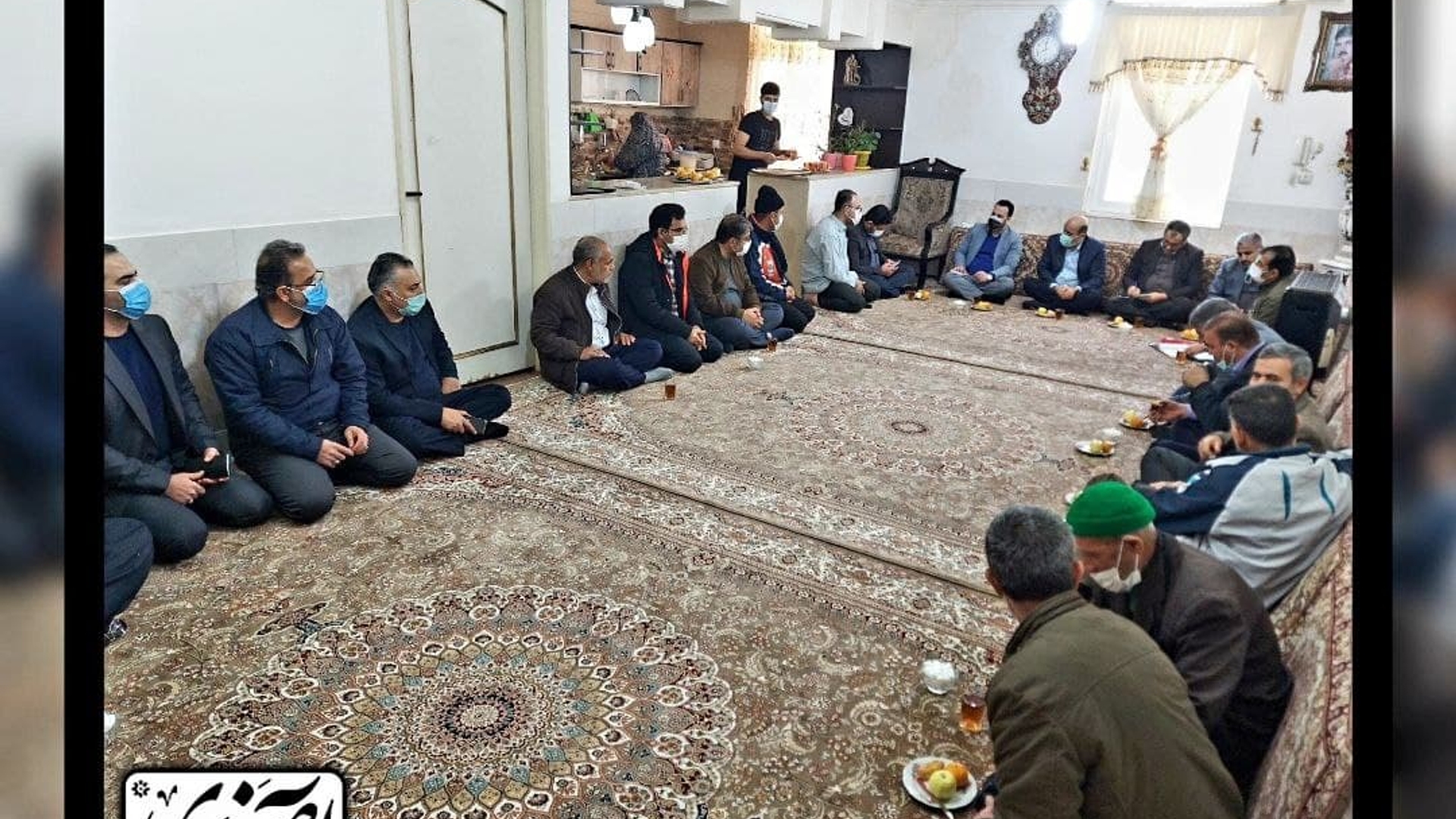 دیدار دکتر آصفری با دهیار ، اعضای شورا و تعدادی از ساکنین روستای عود_آقاج شهرستان کمیجان