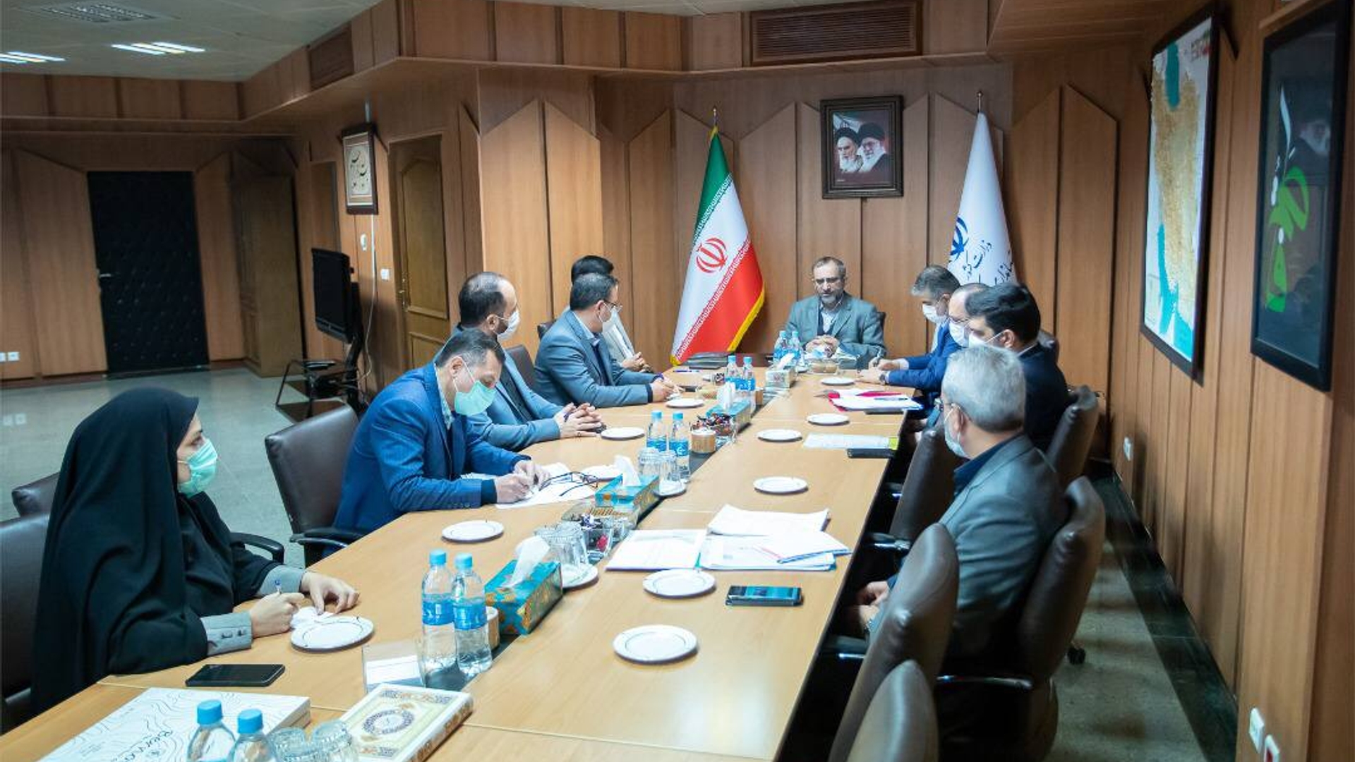 جلسه شوراي معاونين استانداري مركزي با حضور استاندار ، معاونين و مديران مربوطه برگزار شد.