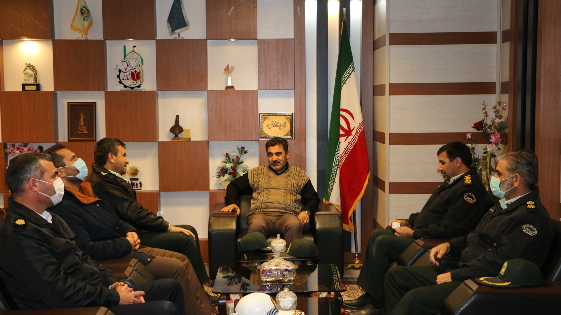 دیدارفرمانده انتظامی شهرستان با فرماندارشهرستان شازند