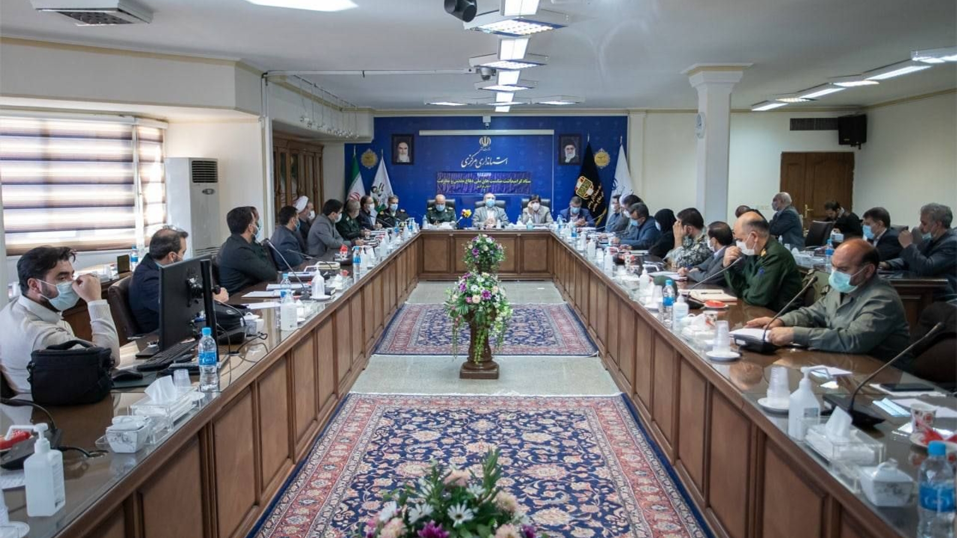 جلسه ستاد گرامیداشت مناسبت های ملی دفاع مقدس و مقاومت استان مرکزی‌با حضور استاندار ، معاونین استاندار ،سرپرست فرمانداری شهرستان اراک، فرماندهان نظامی و انتظامی ، مدیران و مسئولین مربوطه برگزار شد.