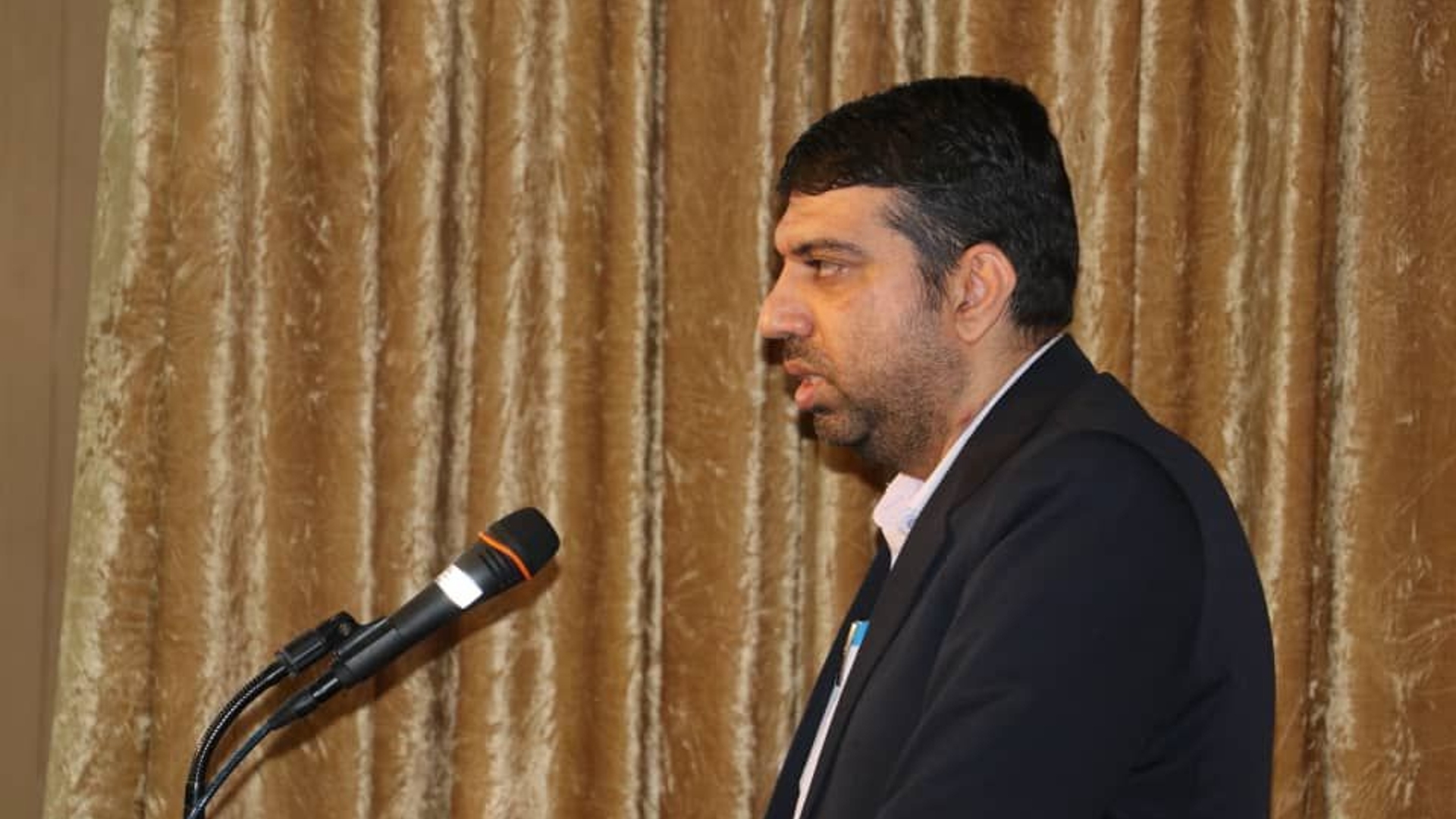 جلسه تدوین برنامه یکساله ادارات شهرستان در سالن شهدای محراب فرمانداری اراک برگزار شد