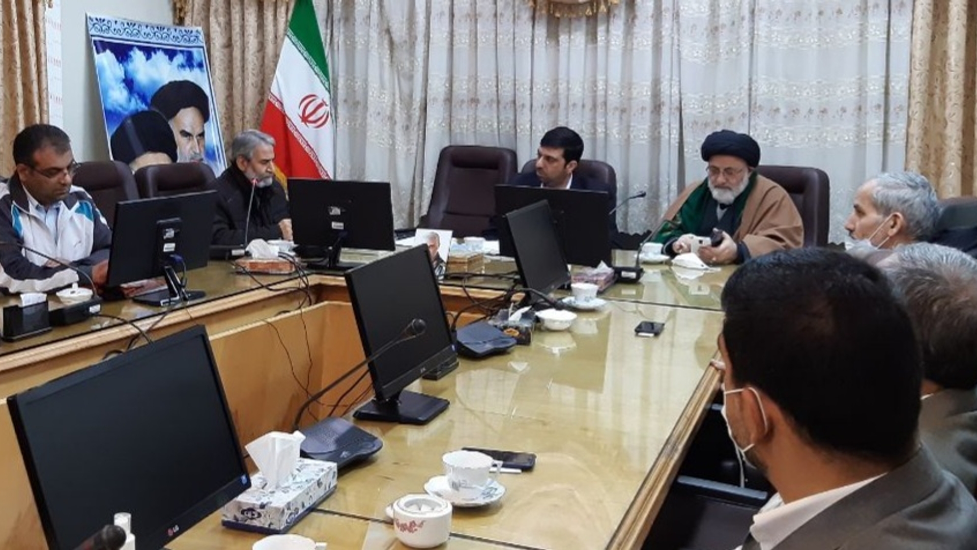 نشست هم اندیشی شورای ائتلاف نیروهای انقلاب با سرپرست فرمانداری شهرستان اراک