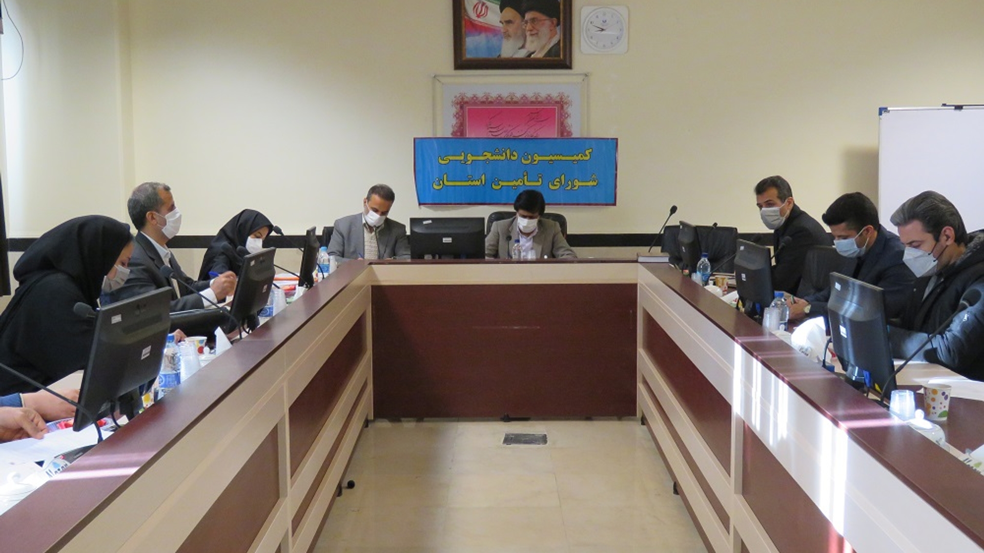 جلسه كميسيون دانشجويي استان مركزي به رياست معاون سياسي ، امنيتي و اجتماعي استاندار با حضور رؤساي دانشگاهها، مديران و مسئولين مربوطه برگزار شد.