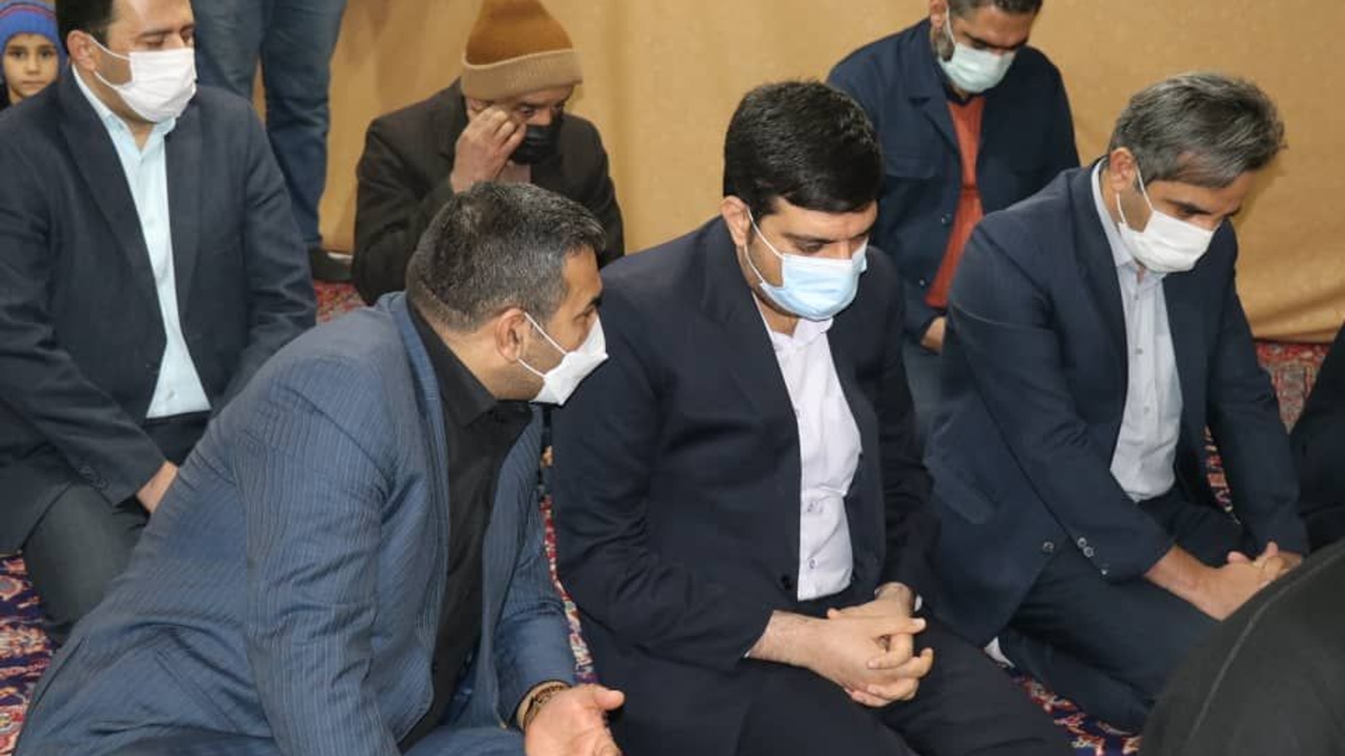 یکی از سیاست های کلان دولت سیزدهم بازگشت مسئولین به بطن جامعه بوده از این رو  حضور مسئولین و بررسی مشکلات مردم از نزدیک یکی از برنامه های مهم مجموعه دستگاه های اجرایی است که به طور مدون پیگیری خواهد شد.