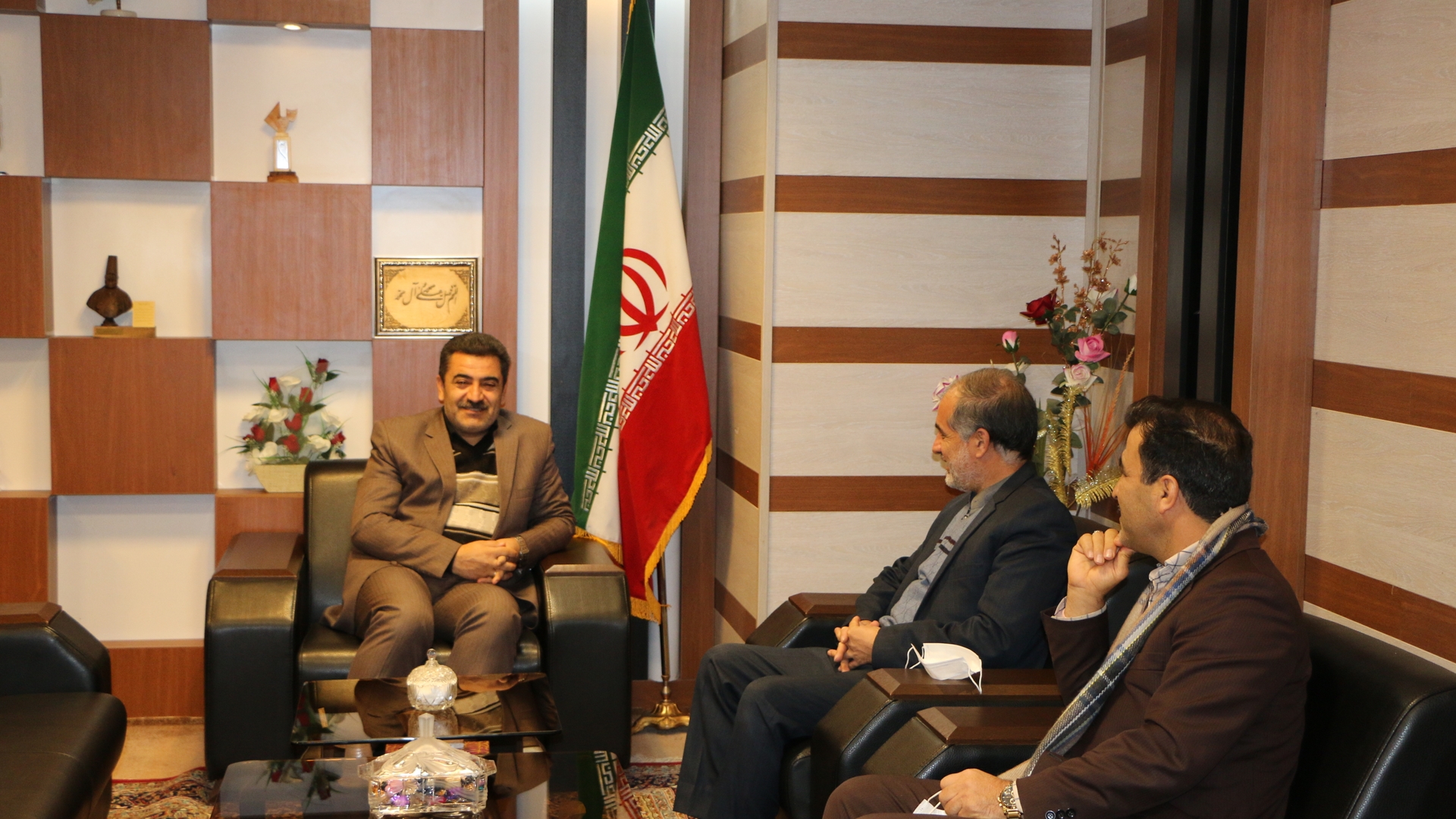 دیدار ونشست مدیرعامل پالایشگاه امام خمینی (ره)شازند با دکتر رمضانی فرماندار شهرستان شازند