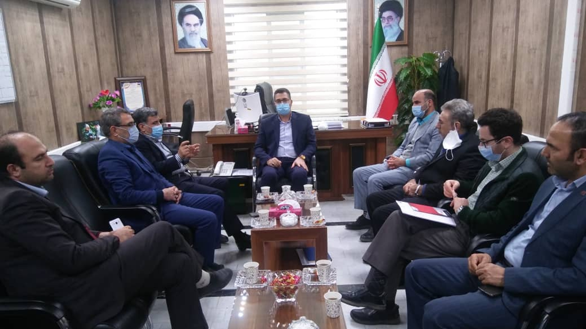 نشست فرماندار شهرستان خمین با مشاور وزیر صمت برگزار شد