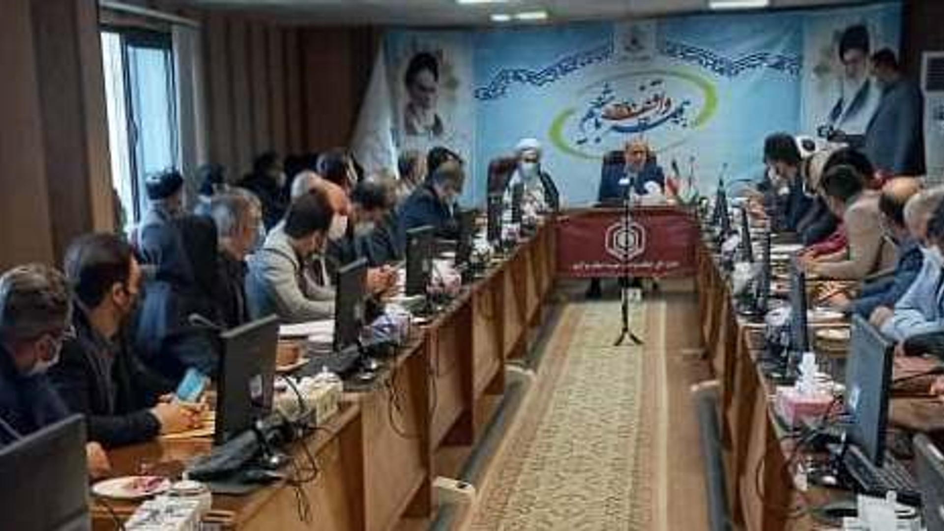 مسایل و مشکلات اراضی اوقافی کشاورزان شهرستان خنداب بررسی شد