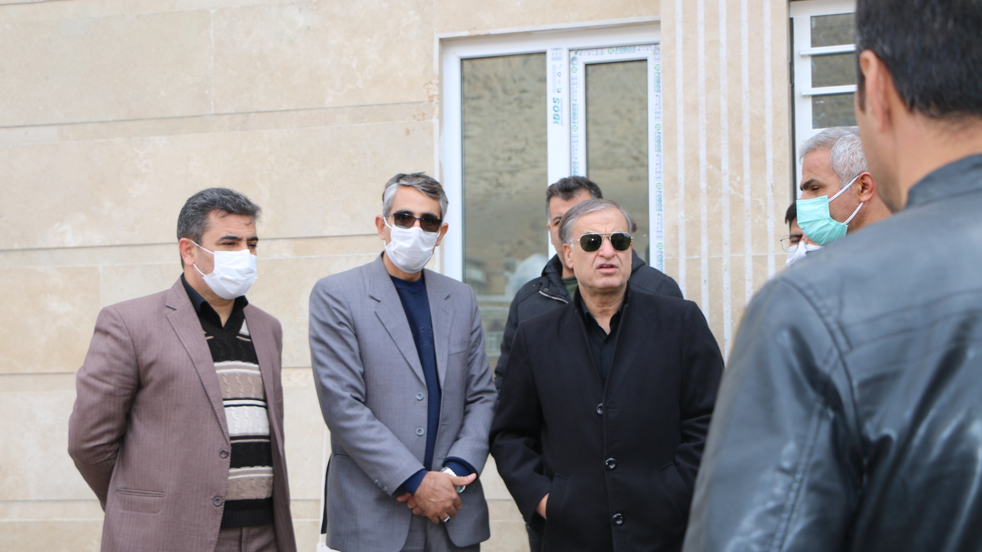 بازدید دکتر رمضانی فرماندارشهرستان شازند به همراه دکتراحمدی بیغش نماینده محترم مردم شهرستان شازند در مجلس شورای اسلامی از پروژه درحال احداث ساختمان اورژانس جاده ای شهرتوره